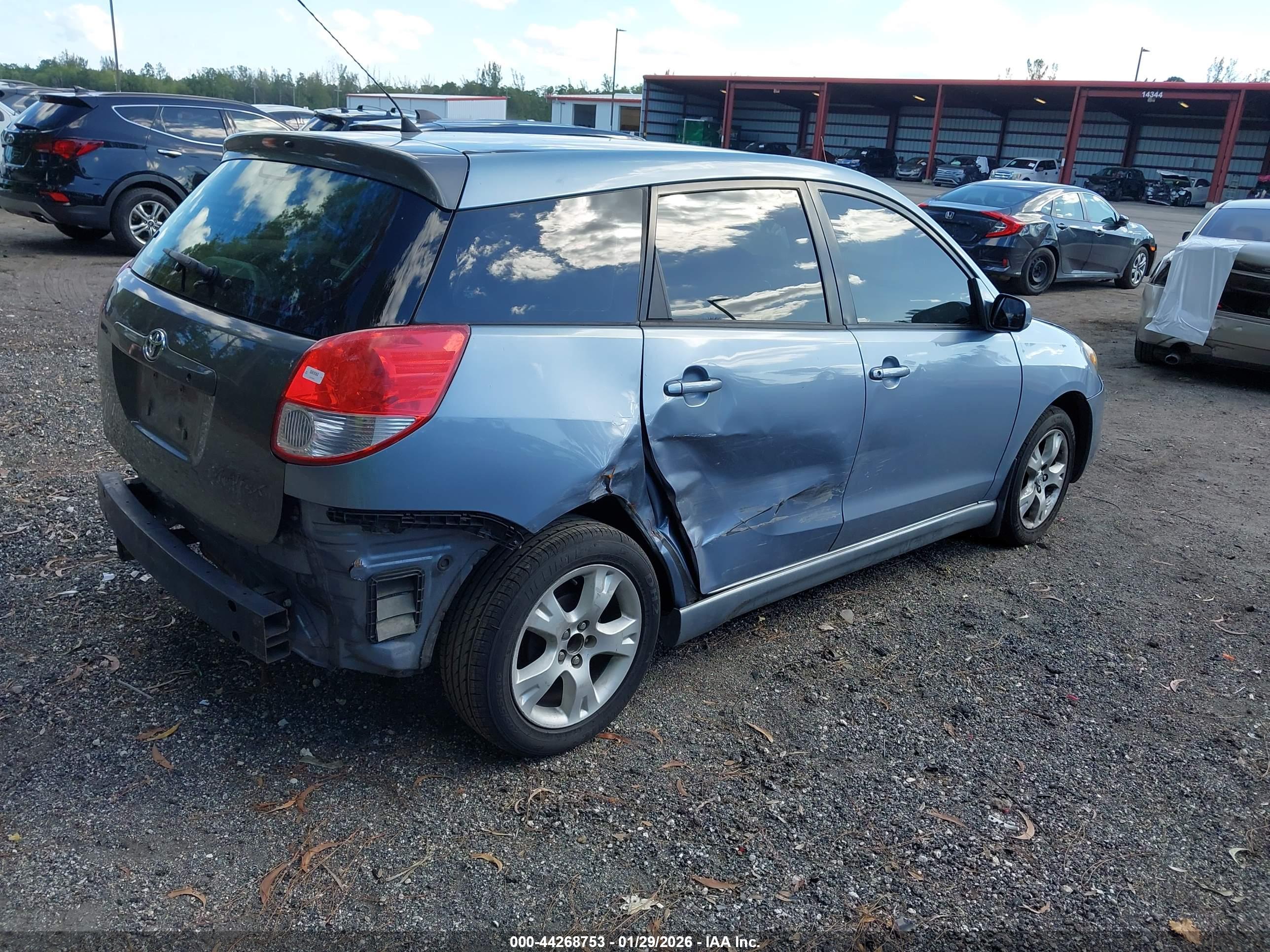 TOYOTA MATRIX image 4