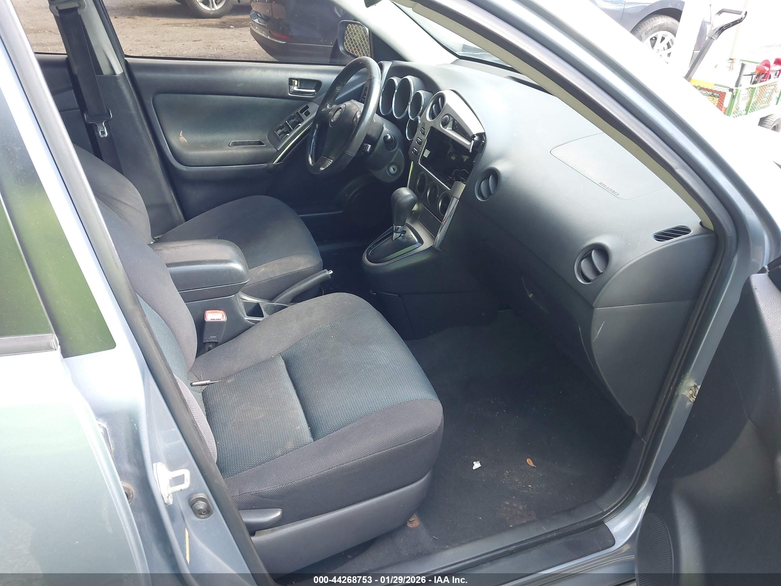 TOYOTA MATRIX image 5