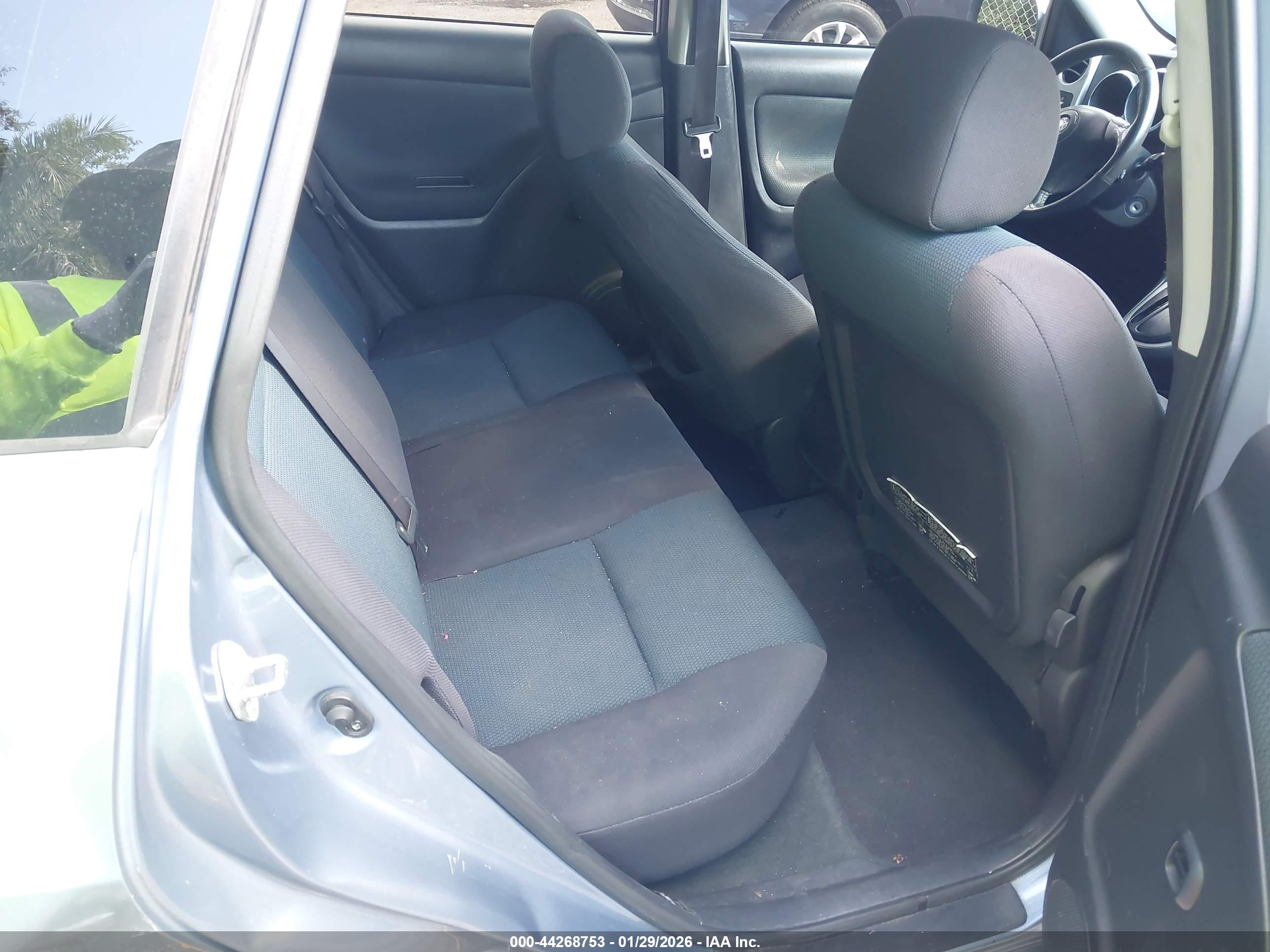 TOYOTA MATRIX image 8