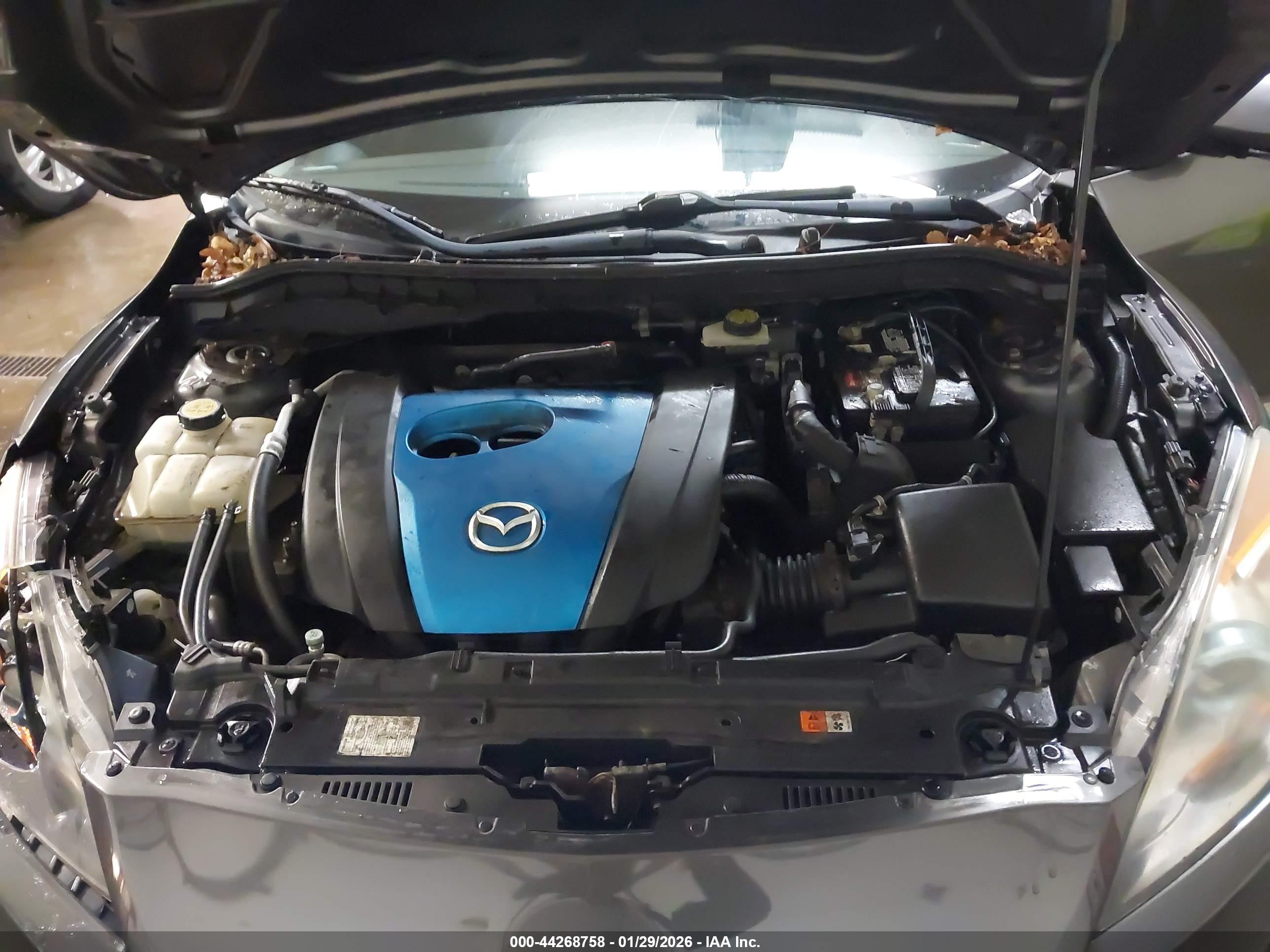 MAZDA MAZDA3 image 10