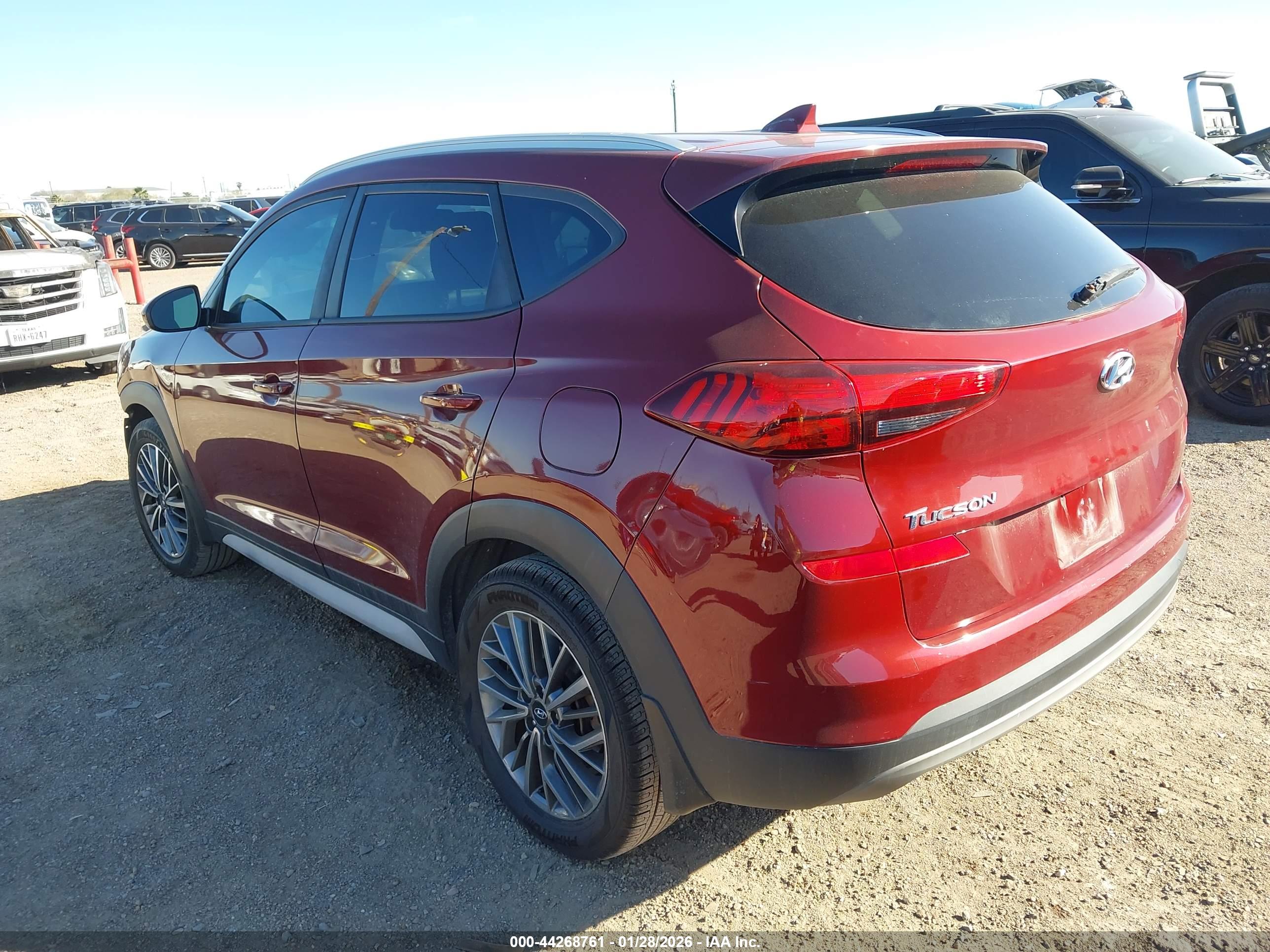 HYUNDAI TUCSON image 3