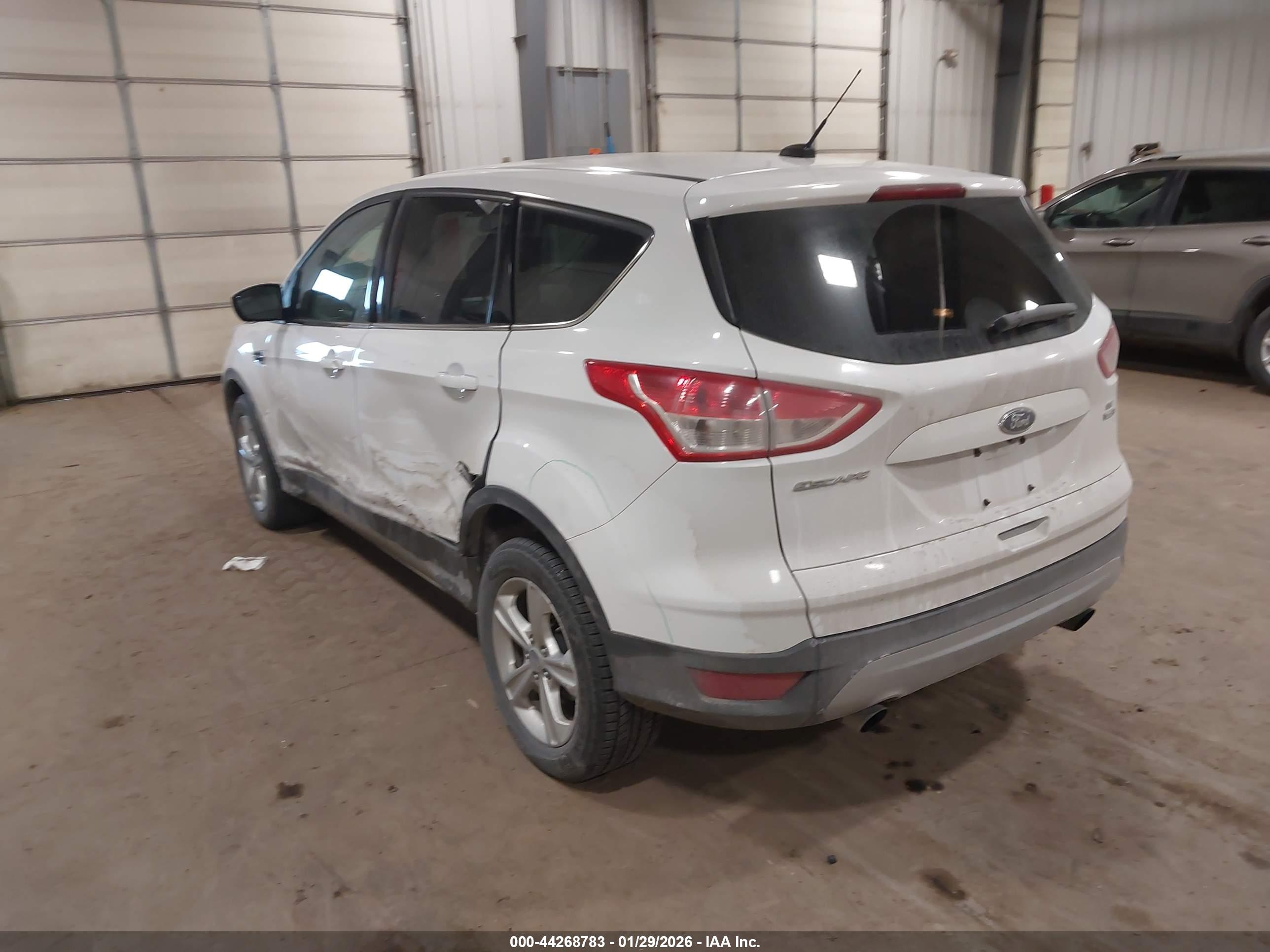 FORD ESCAPE image 3