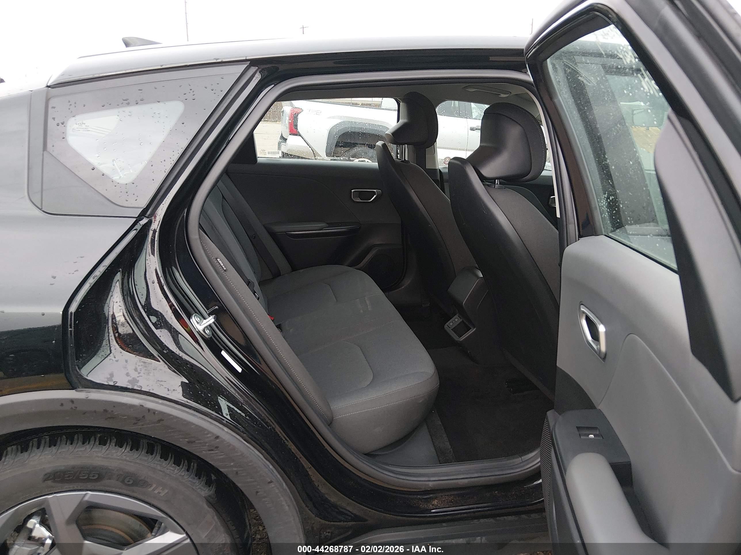 KIA K4 image 8