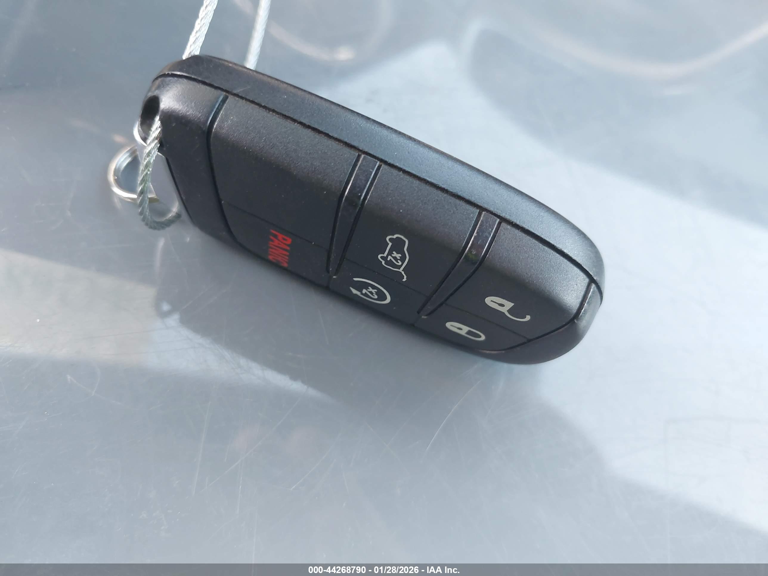 JEEP GRAND image 11