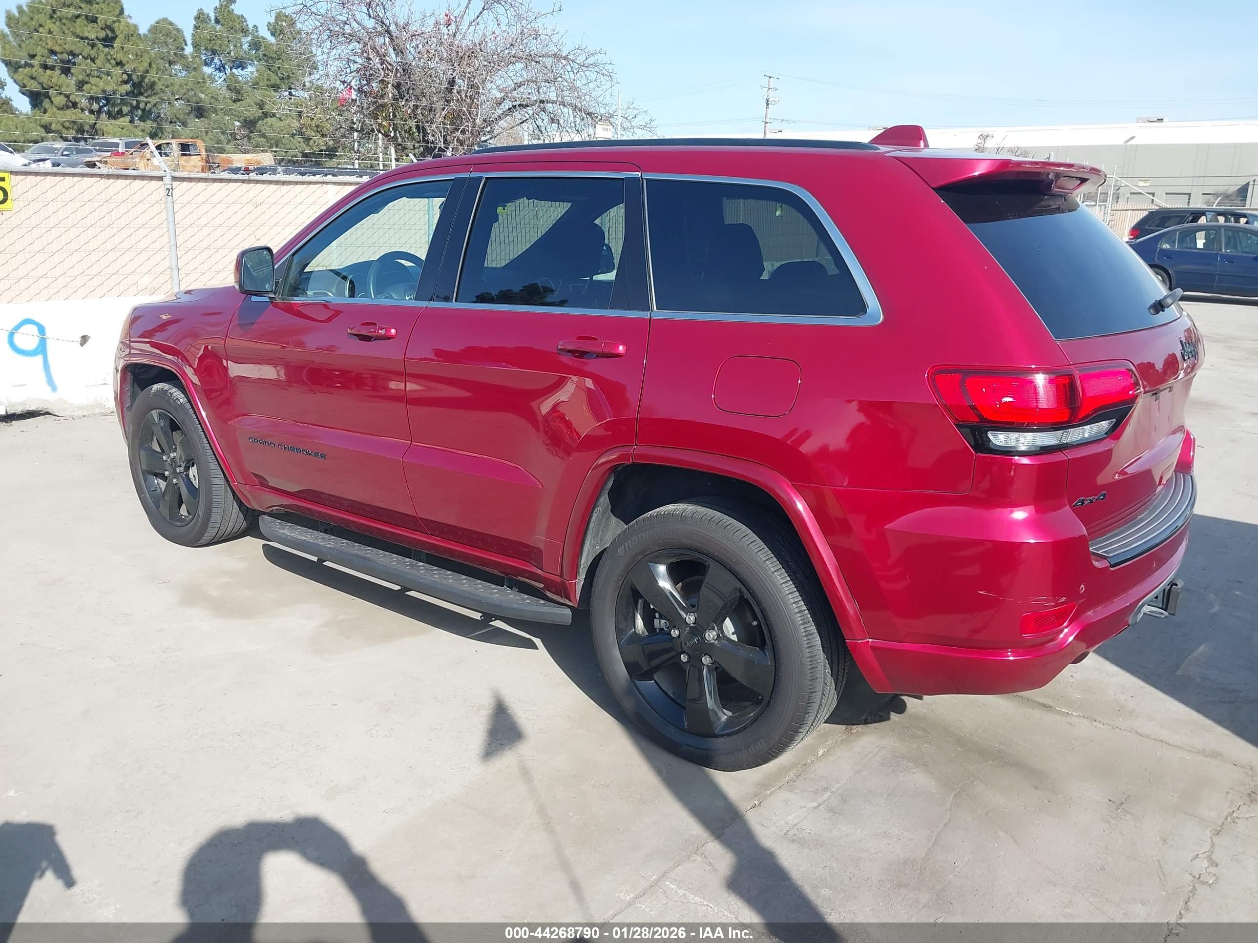 JEEP GRAND image 3