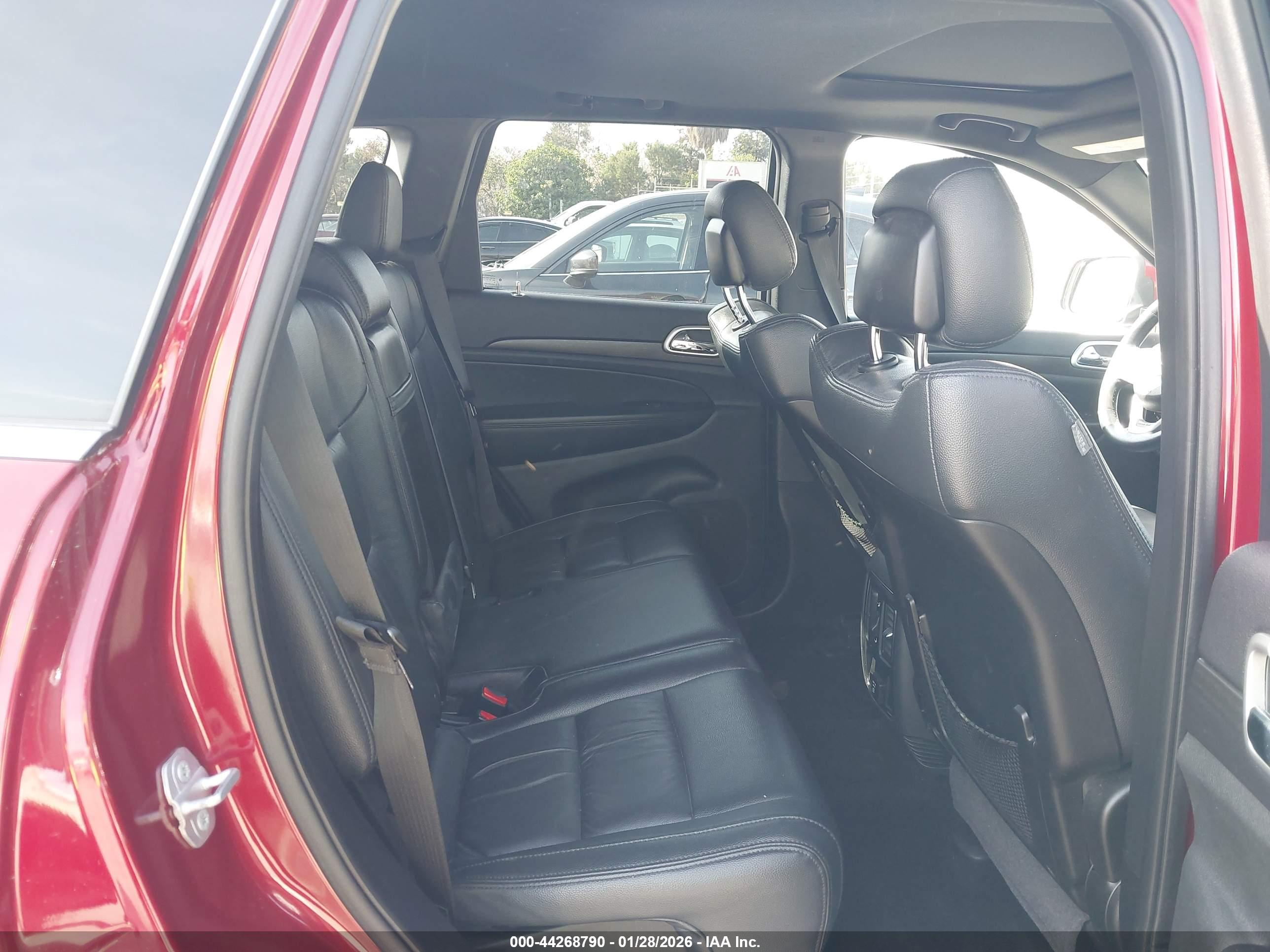 JEEP GRAND image 8