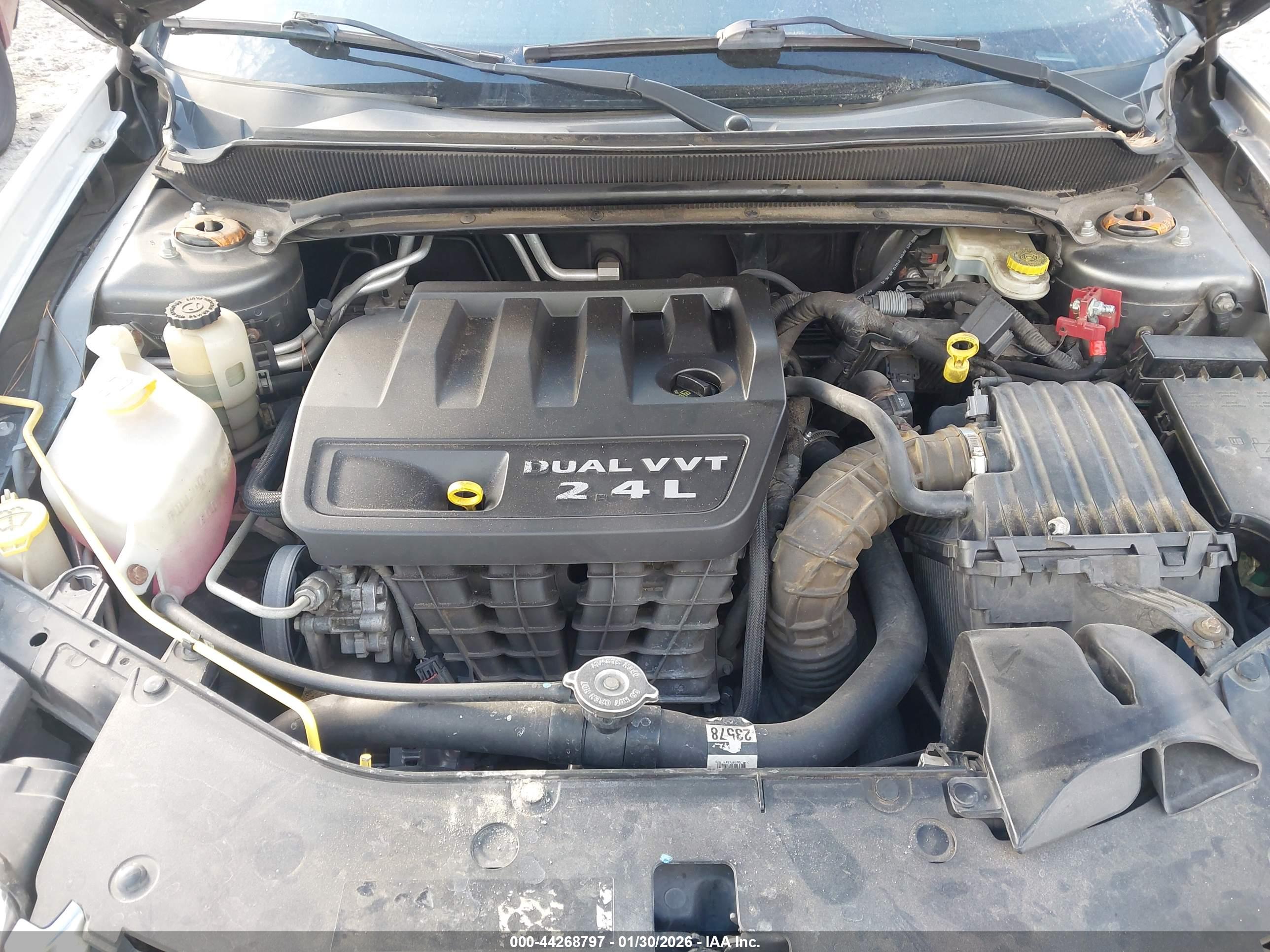 DODGE AVENGER image 10