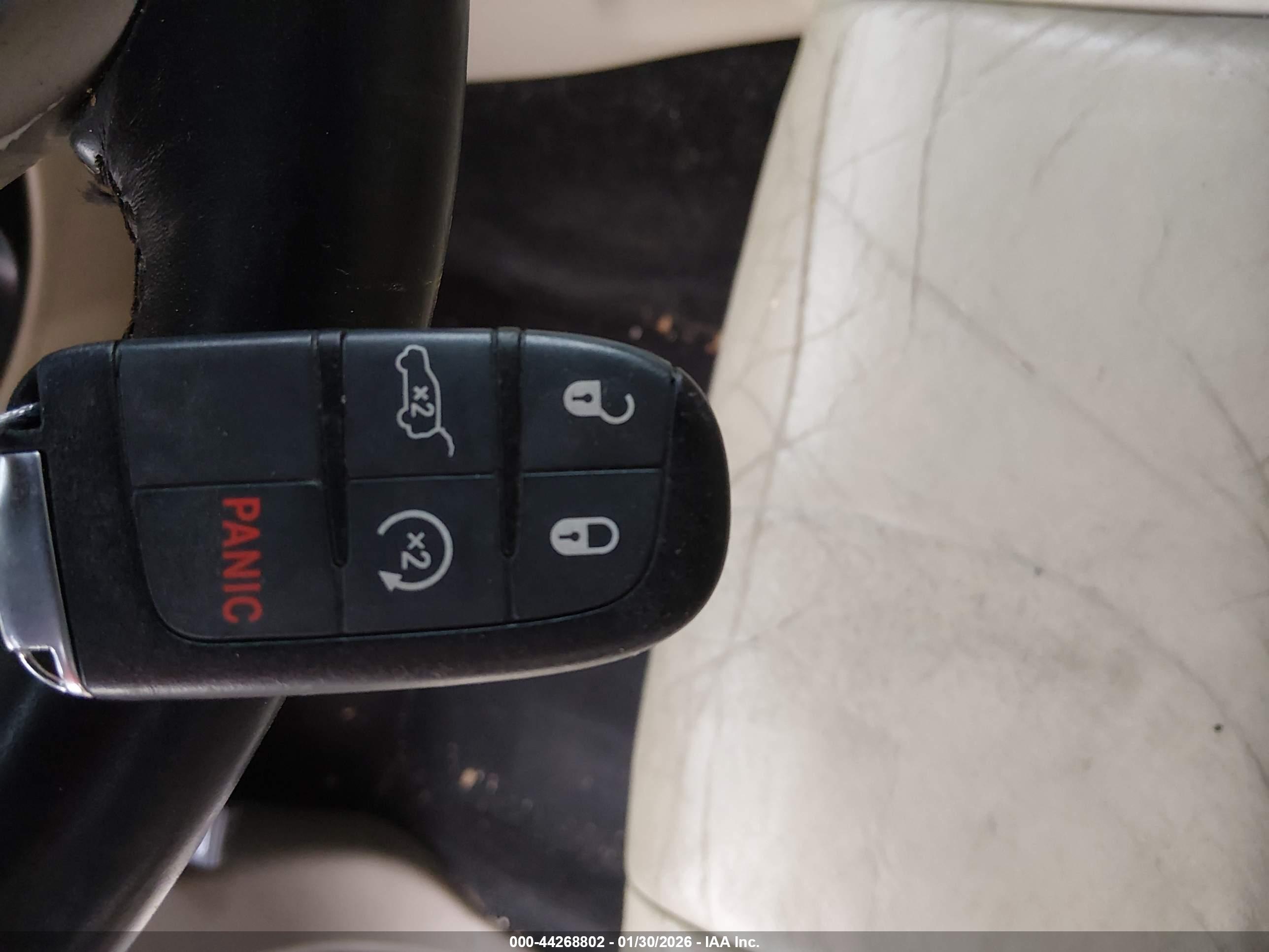 JEEP GRAND image 11