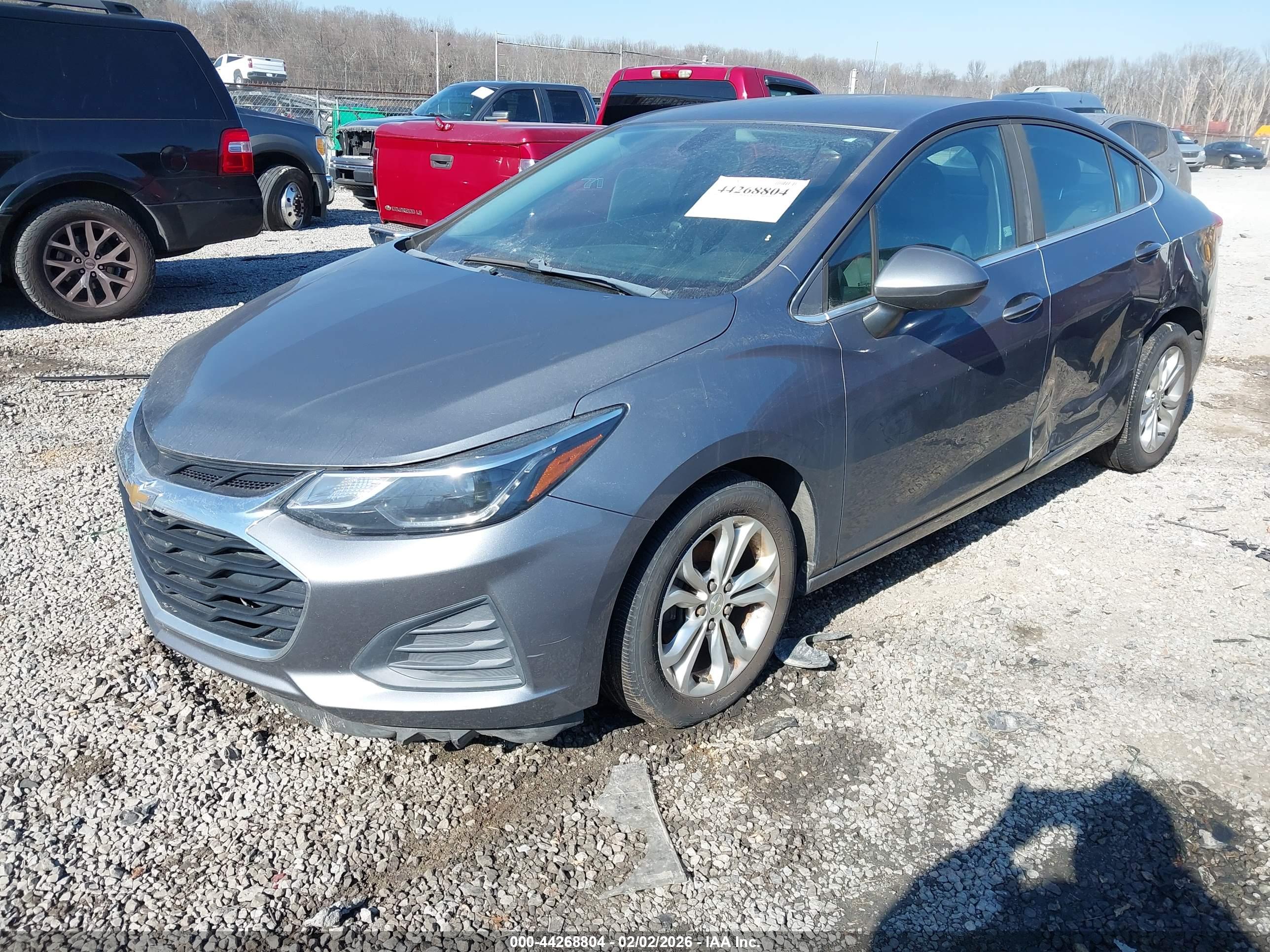 CHEVROLET CRUZE image 2