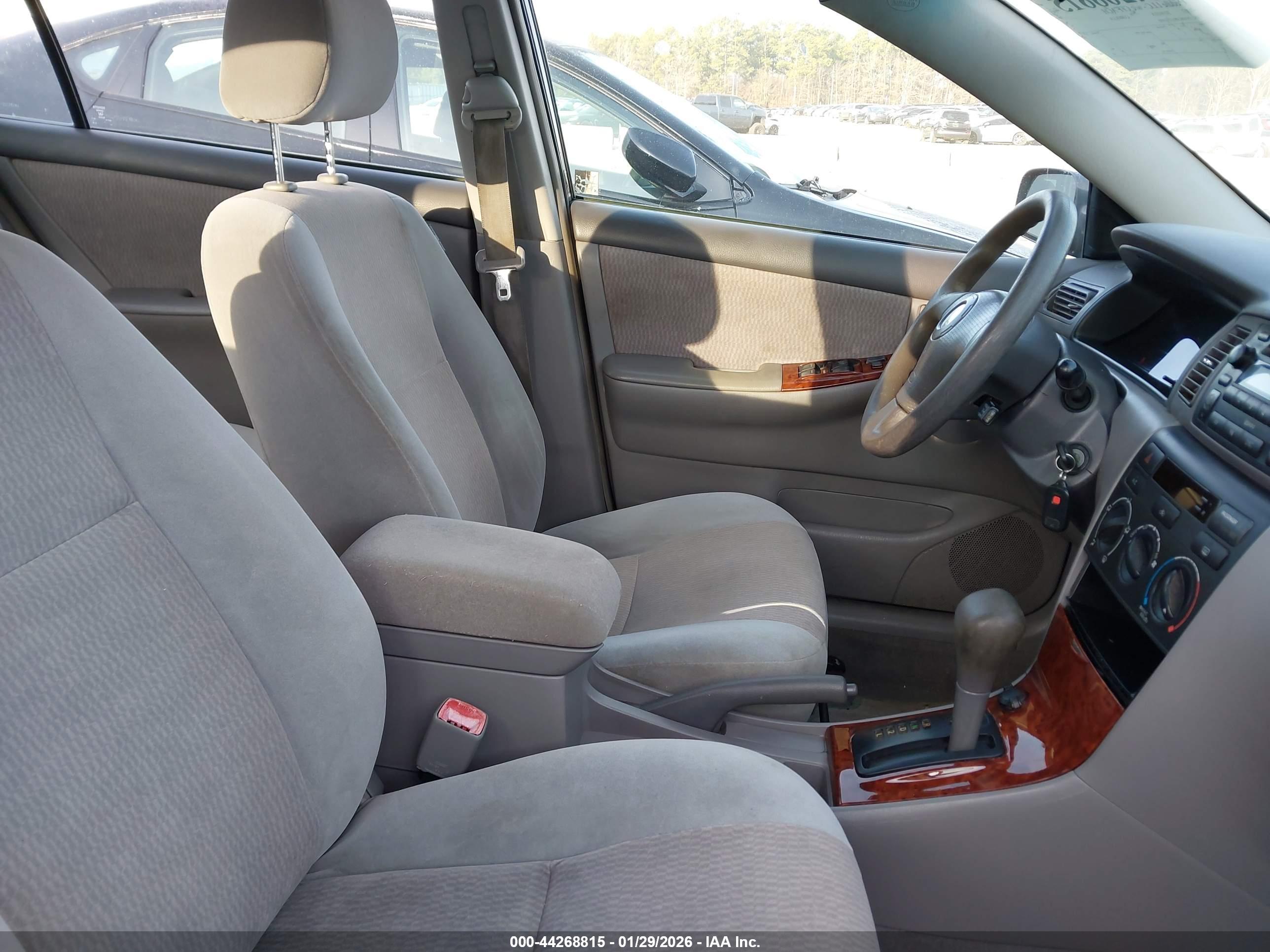 TOYOTA COROLLA image 5