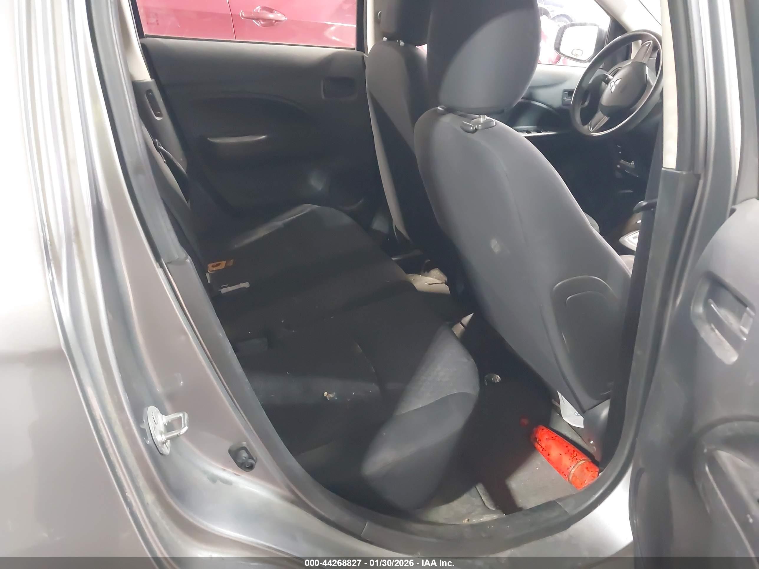 MITSUBISHI MIRAGE image 8
