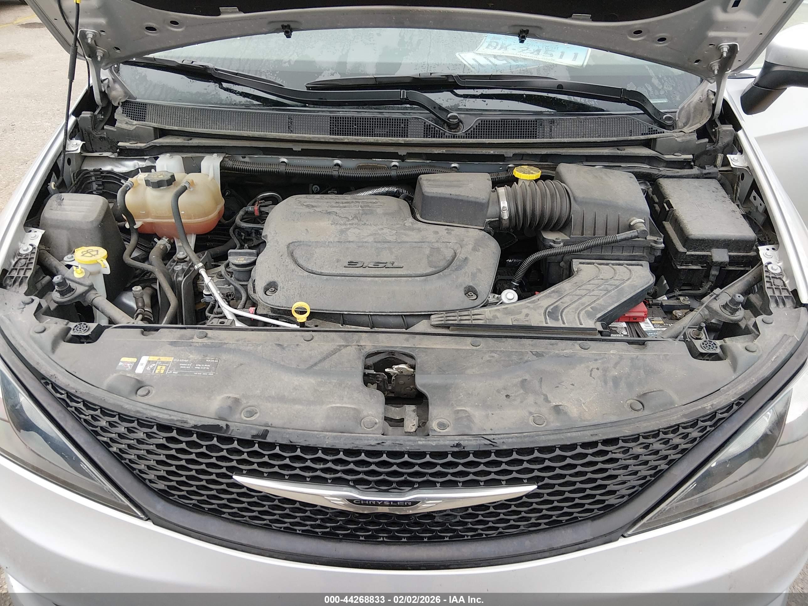 CHRYSLER VOYAGER image 10