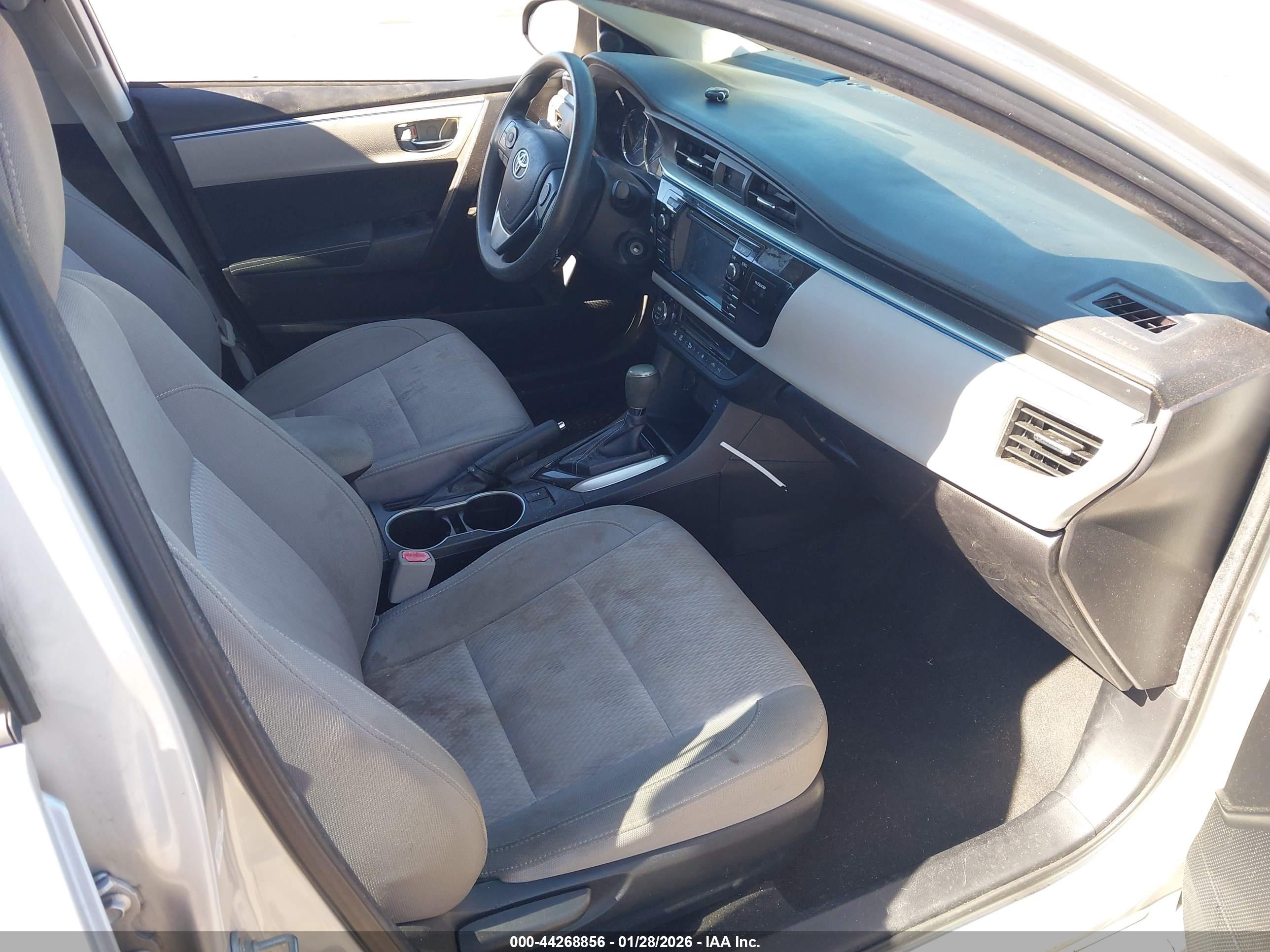 TOYOTA COROLLA image 5