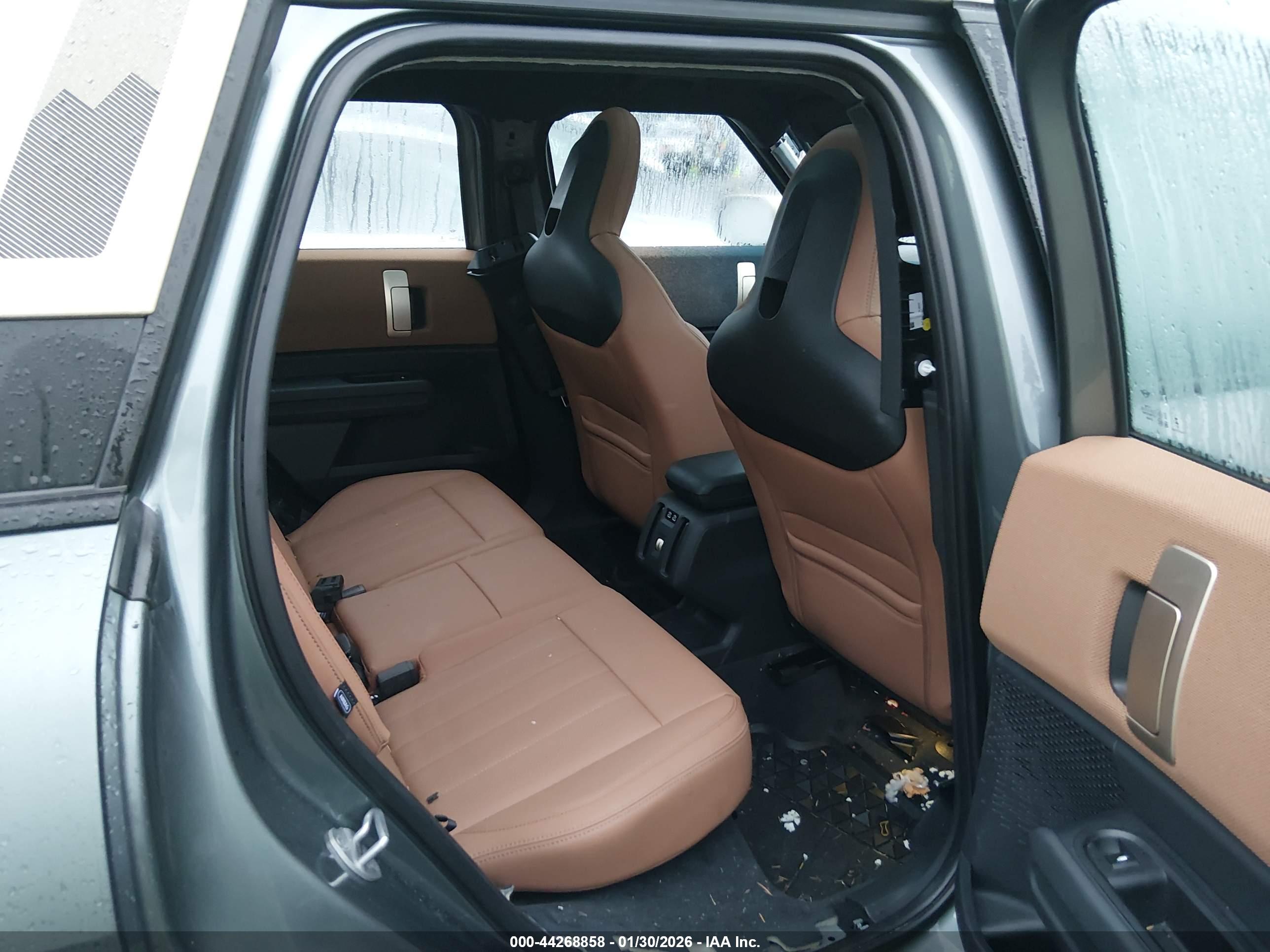 MINI COUNTRYMAN image 8