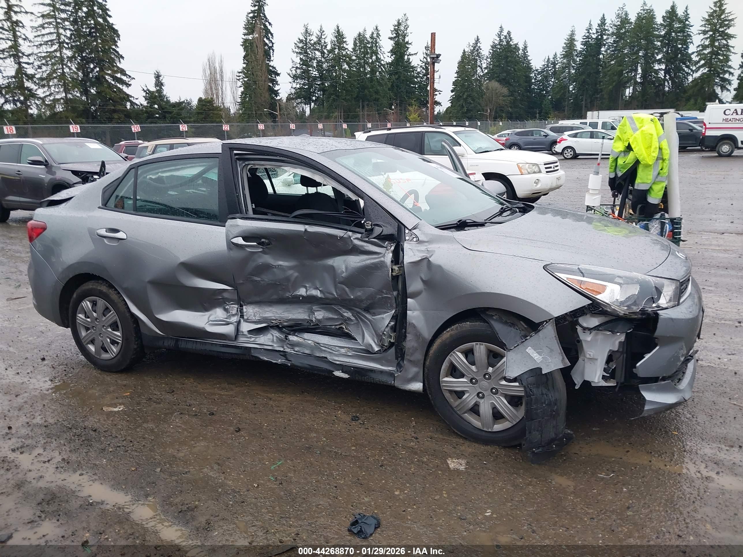 KIA RIO image 6