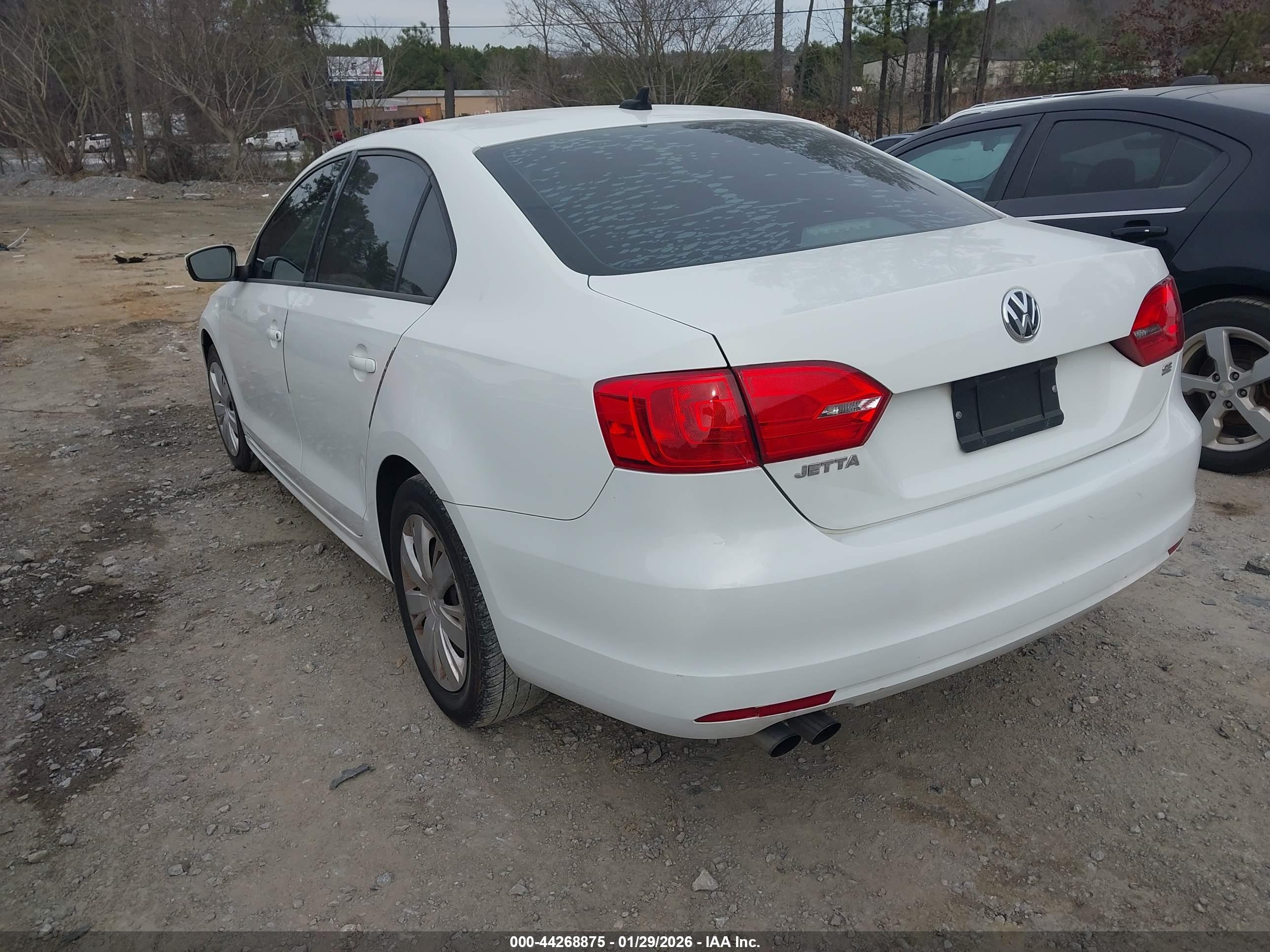 VOLKSWAGEN JETTA image 3