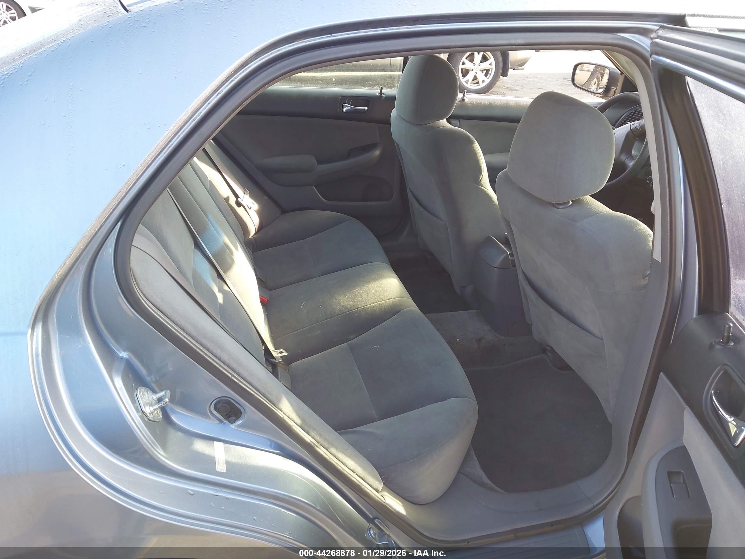 HONDA ACCORD image 8