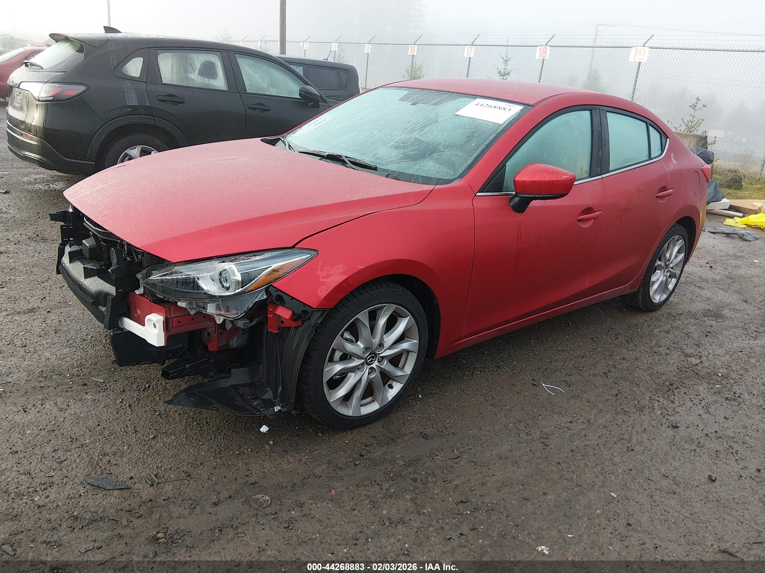 MAZDA MAZDA3 image 2