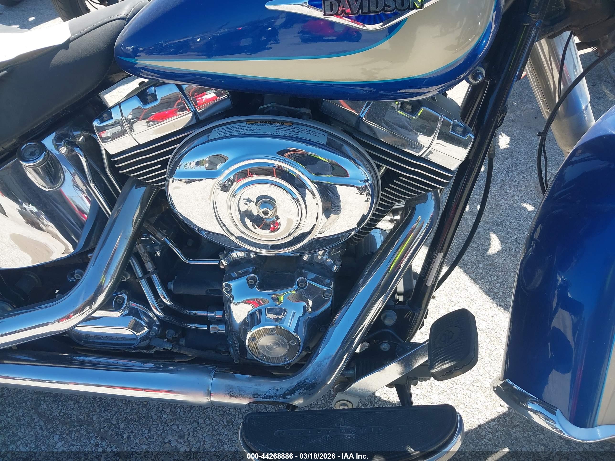 HARLEY-DAVIDSON FLSTC image 8