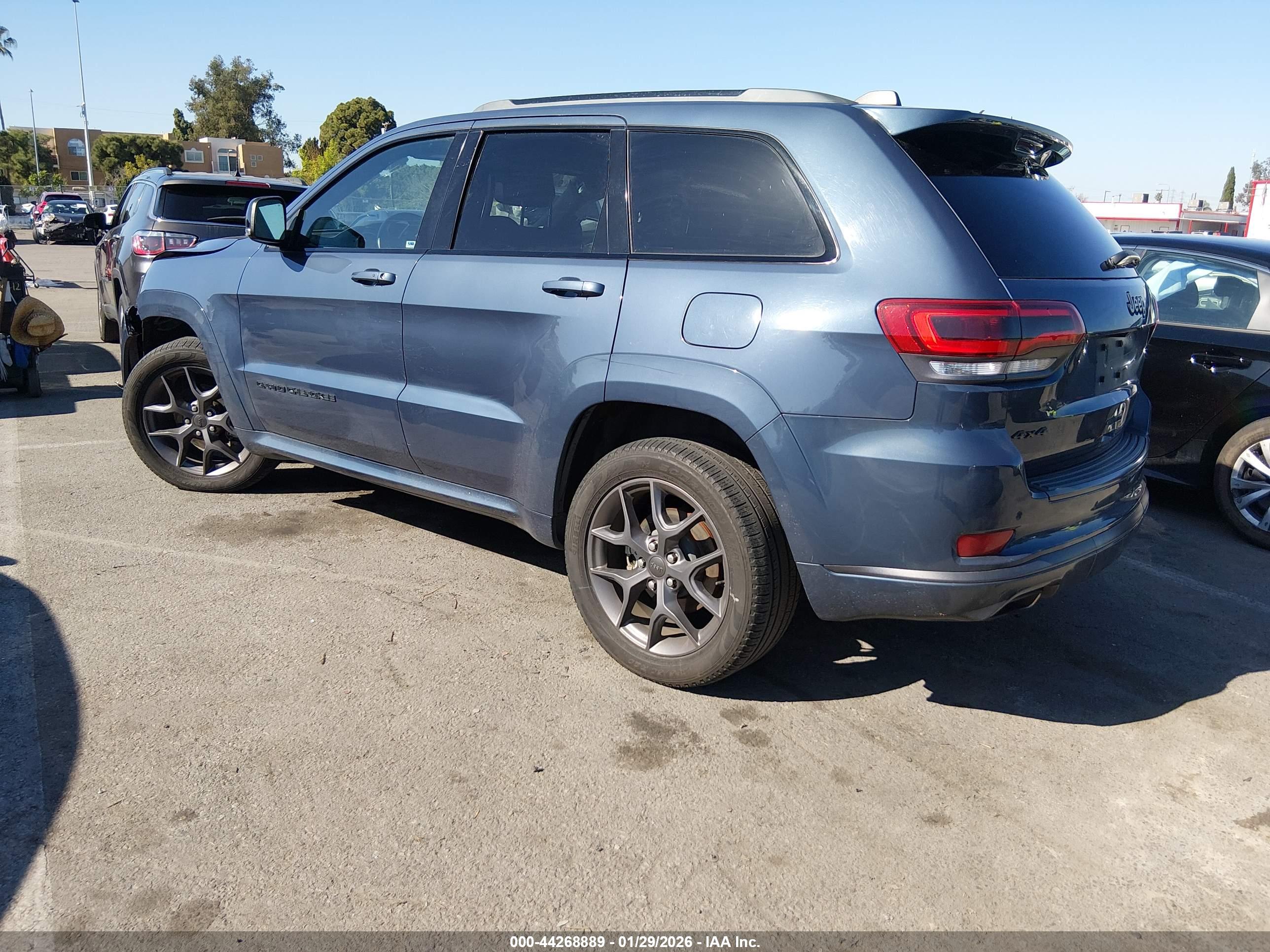 JEEP GRAND image 3