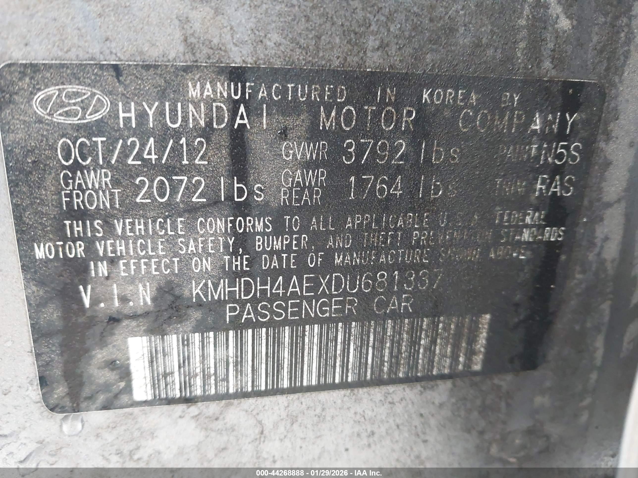 HYUNDAI ELANTRA image 9