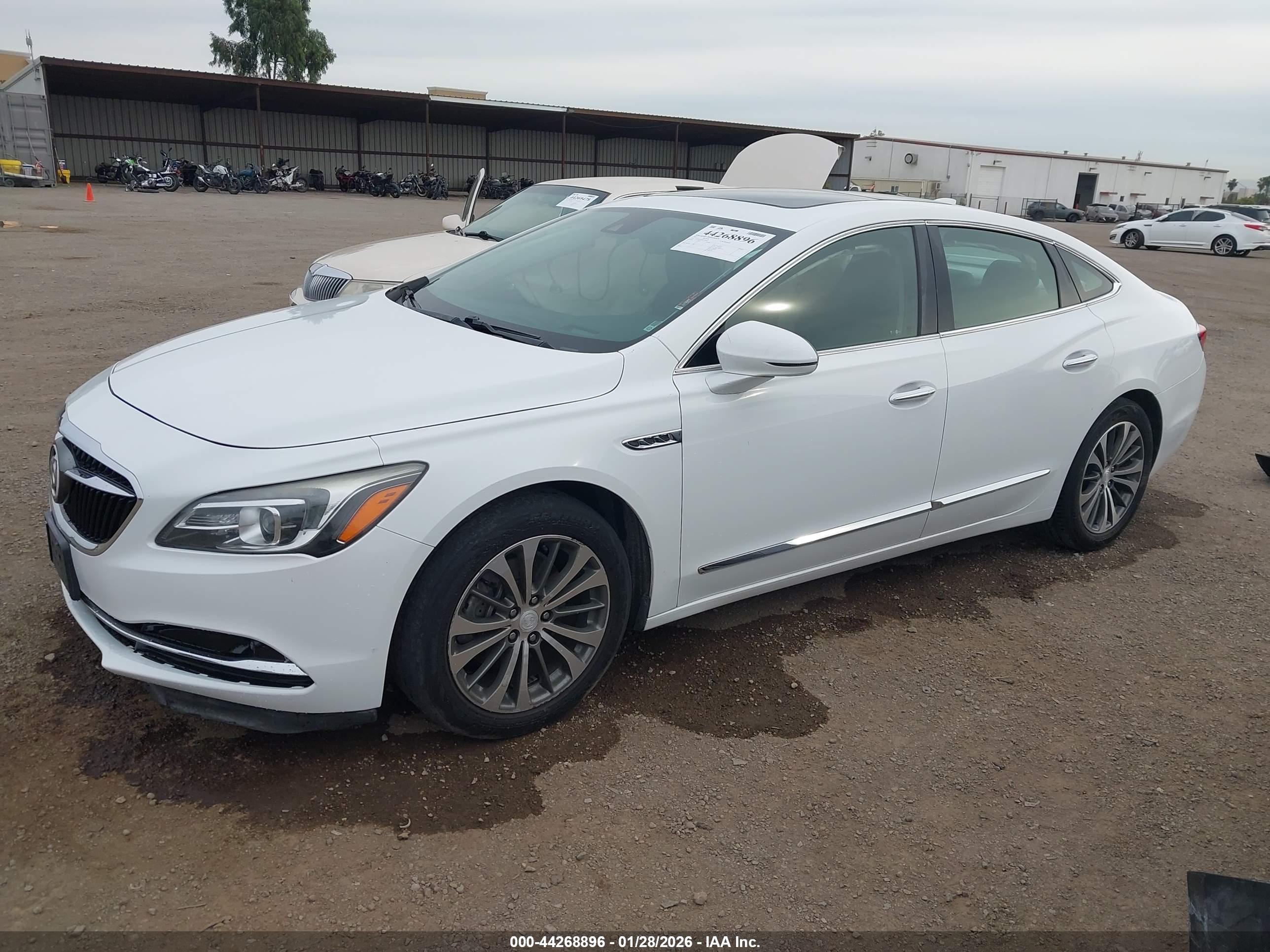 BUICK LACROSSE image 2