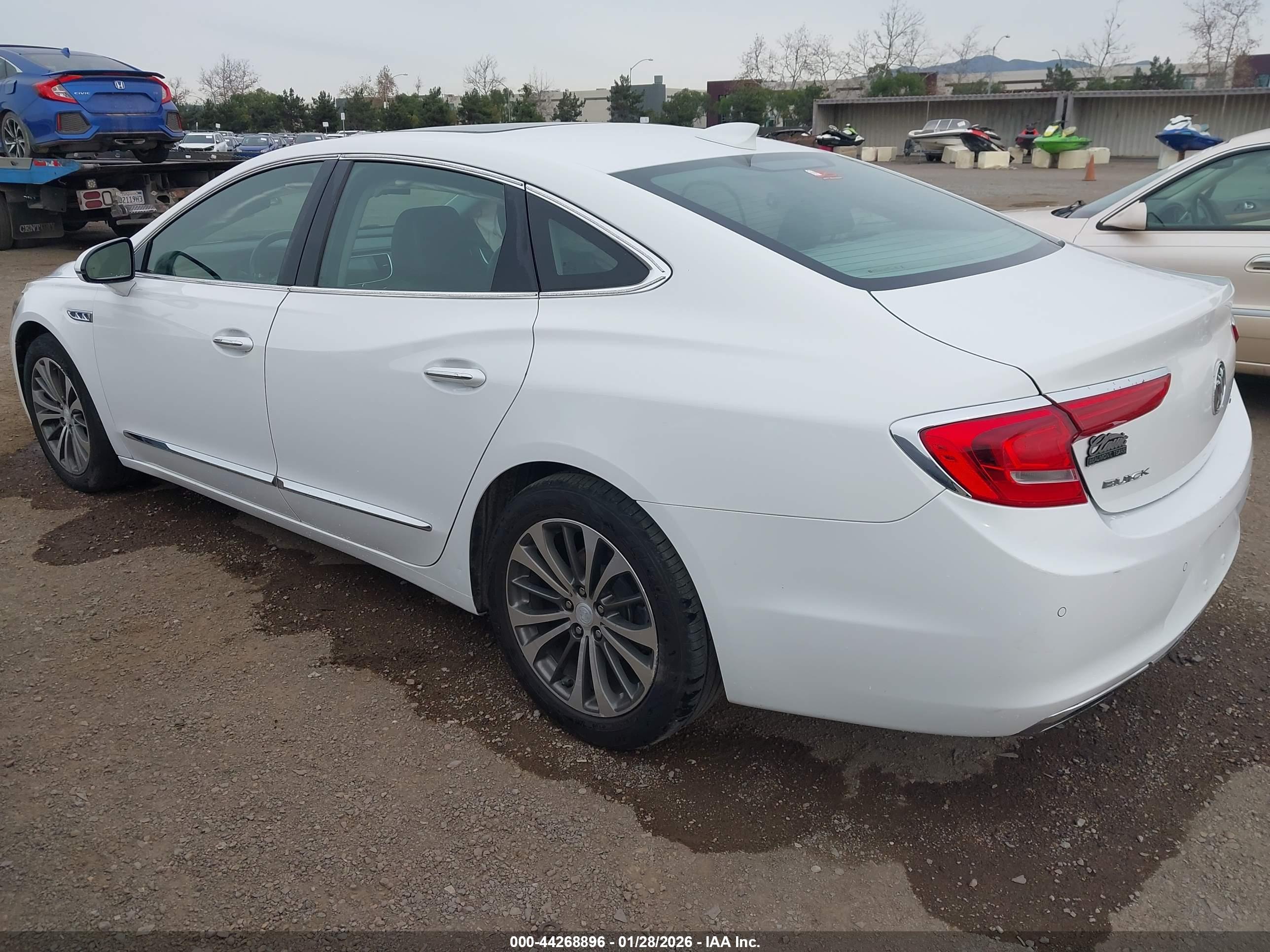 BUICK LACROSSE image 3