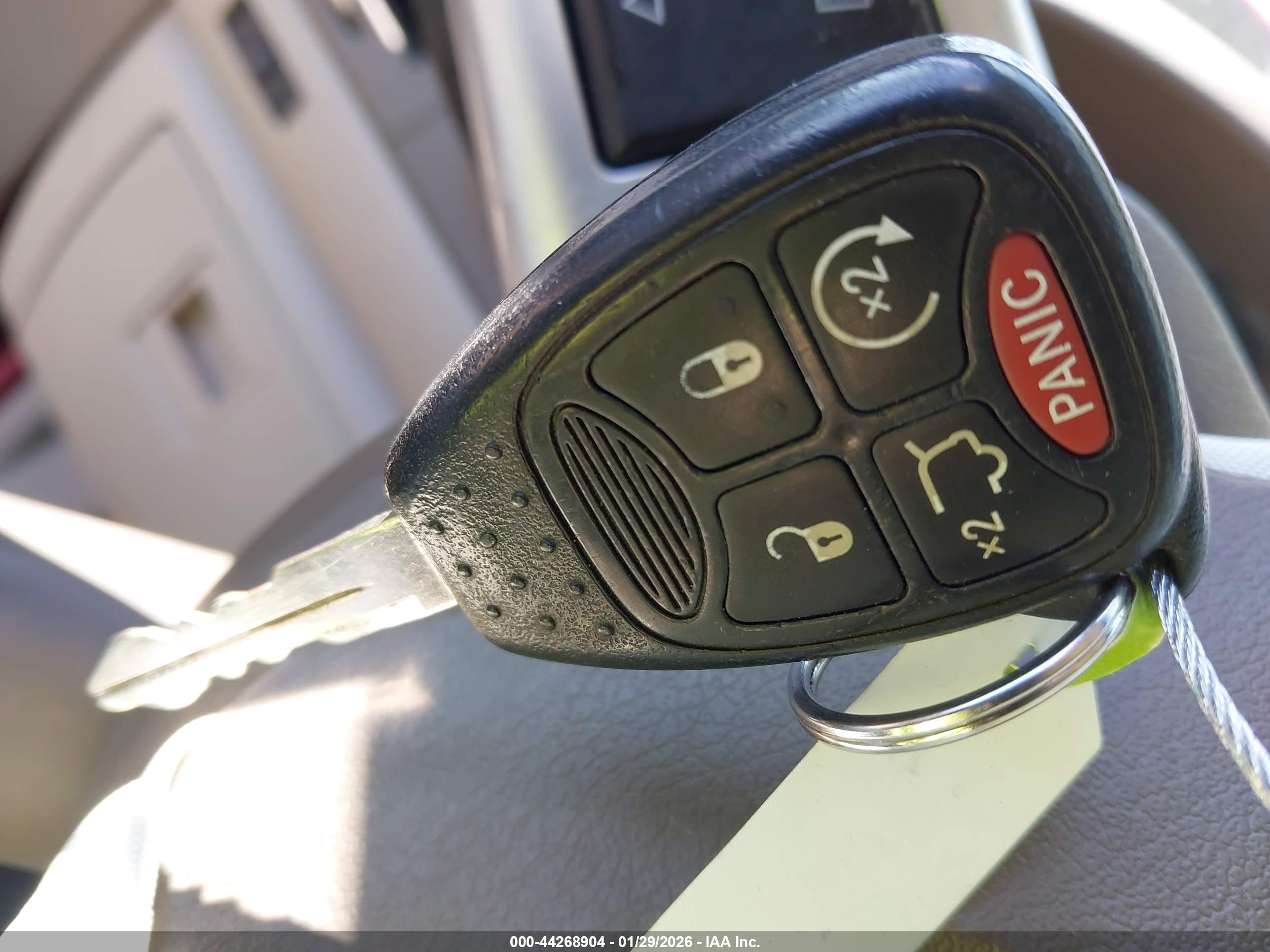 JEEP LIBERTY image 11