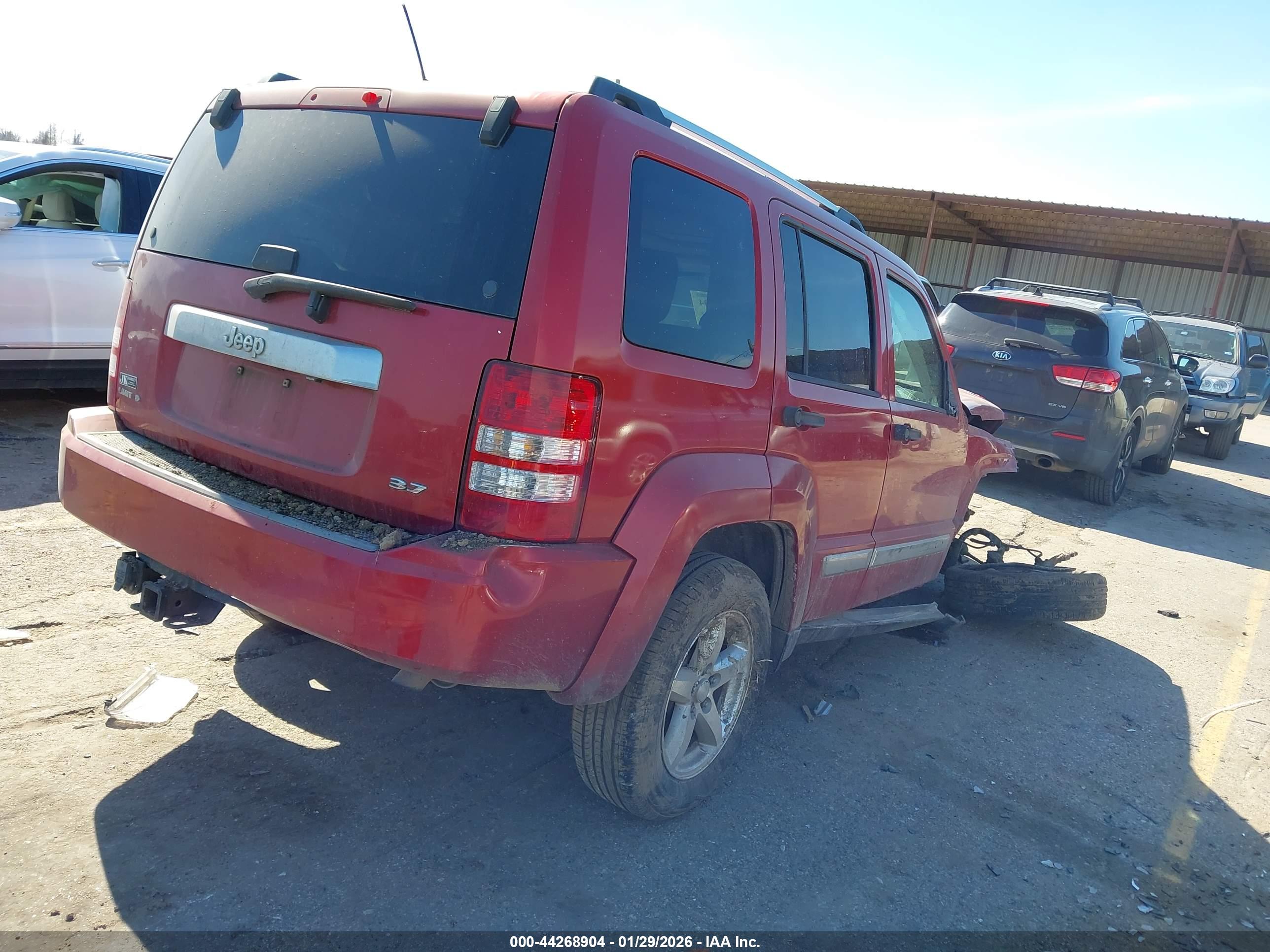 JEEP LIBERTY image 4