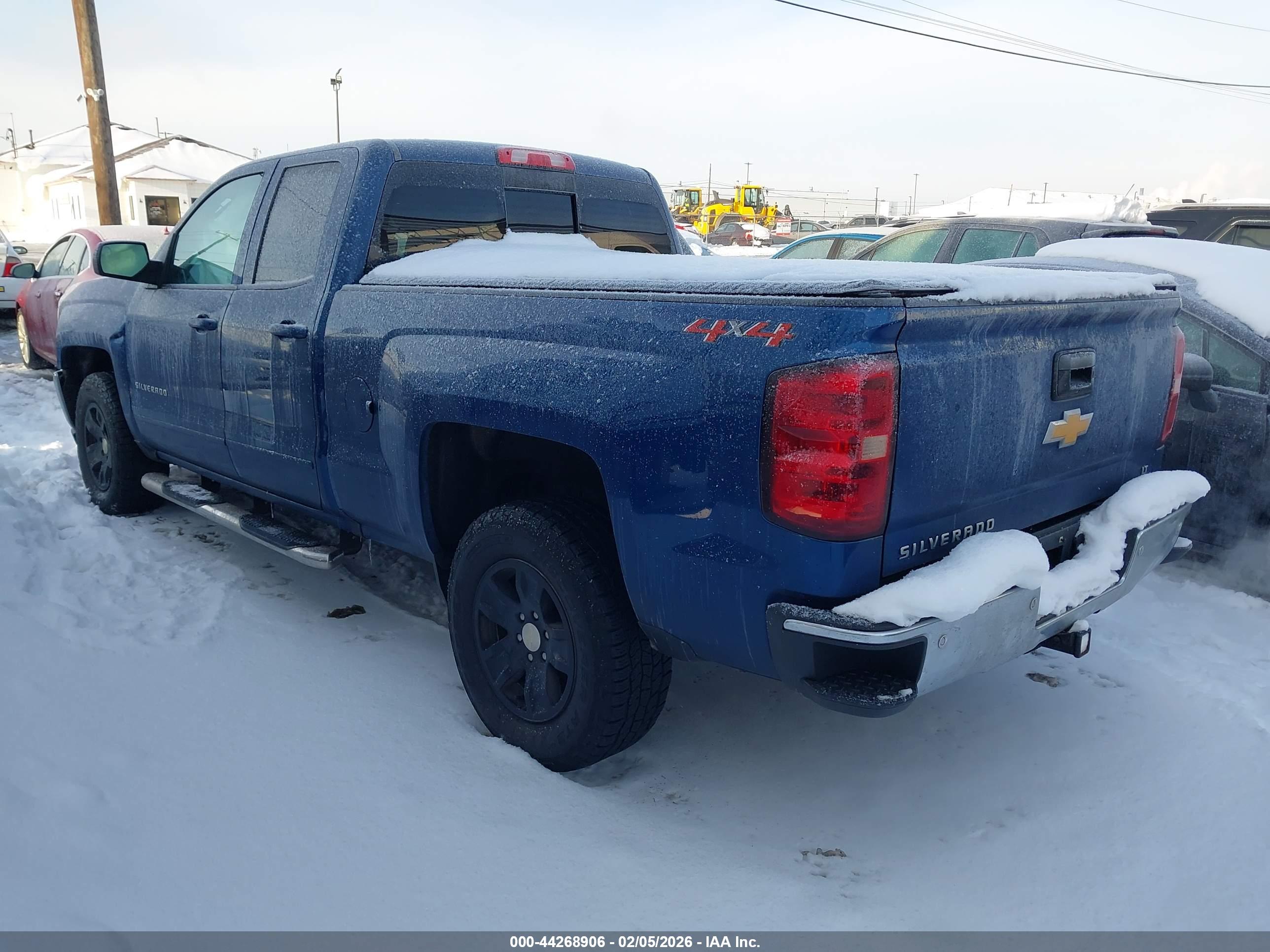 CHEVROLET SILVERADO image 3