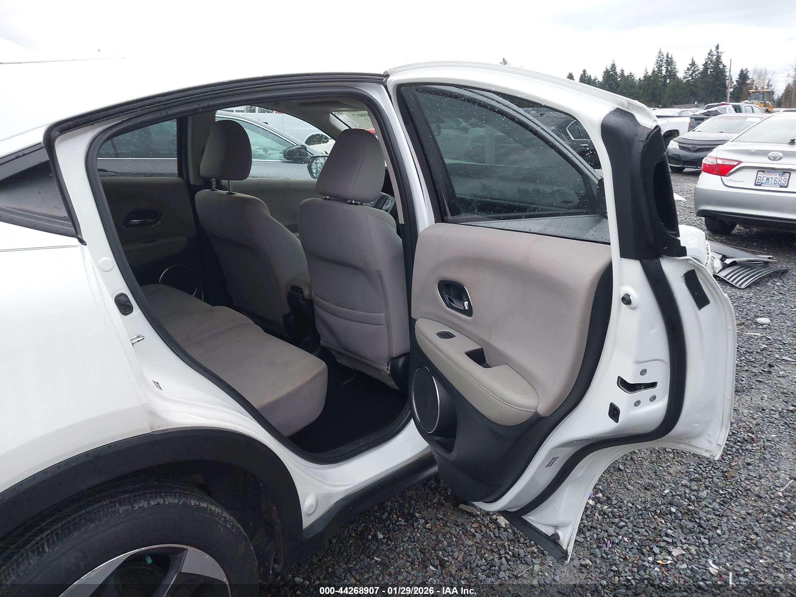 HONDA HR-V image 8