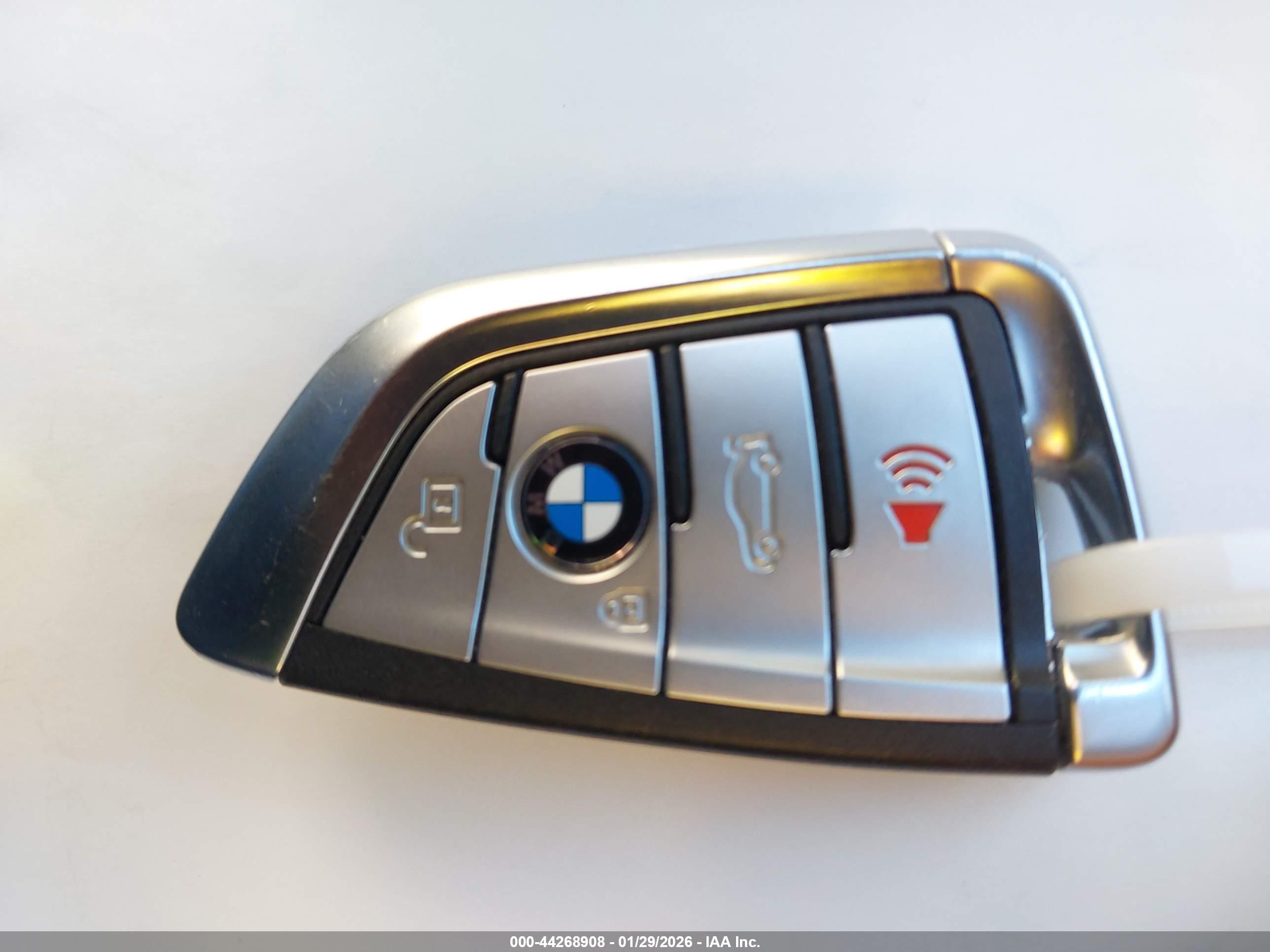 BMW 530E image 11