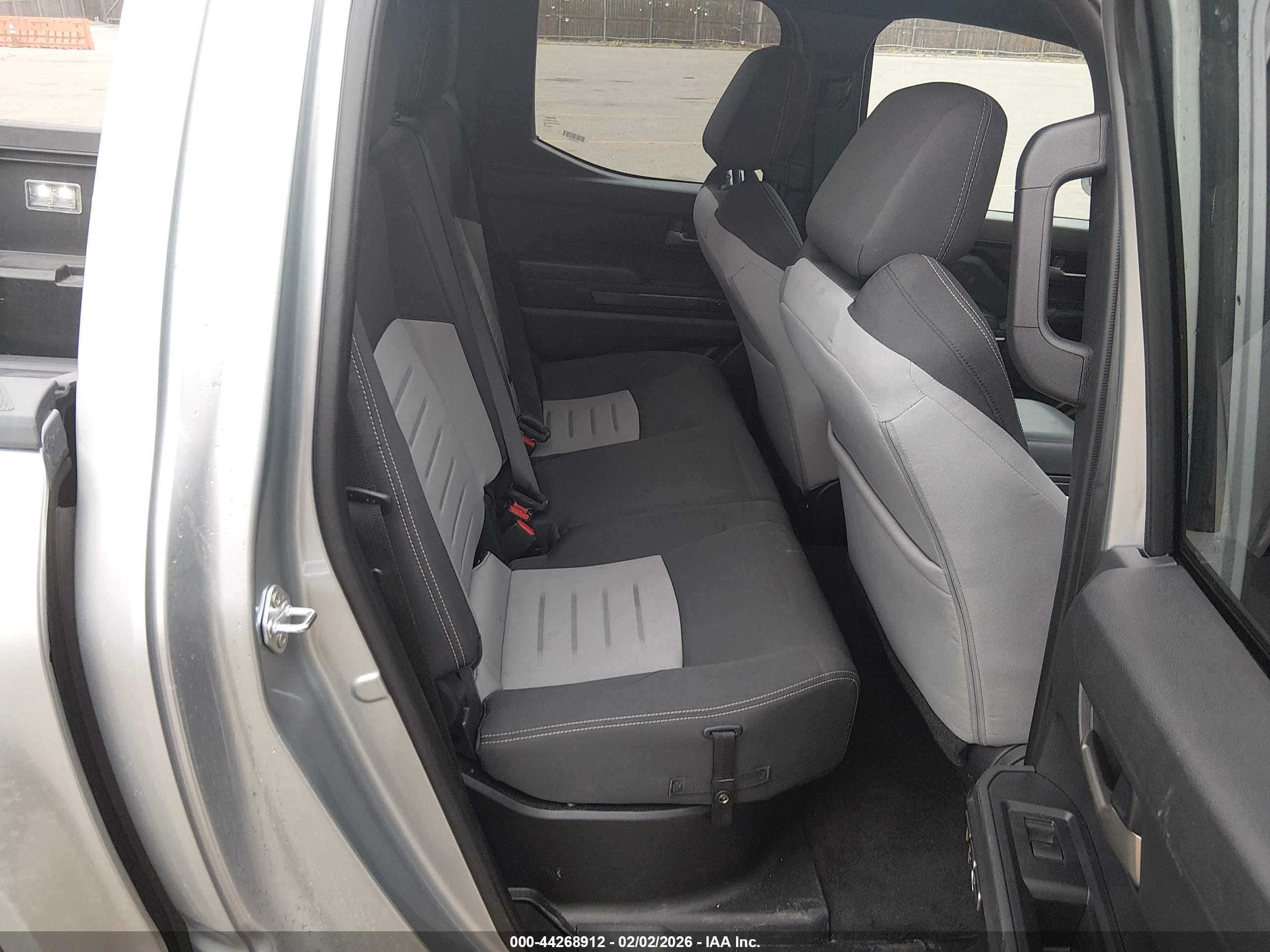 TOYOTA TACOMA image 8