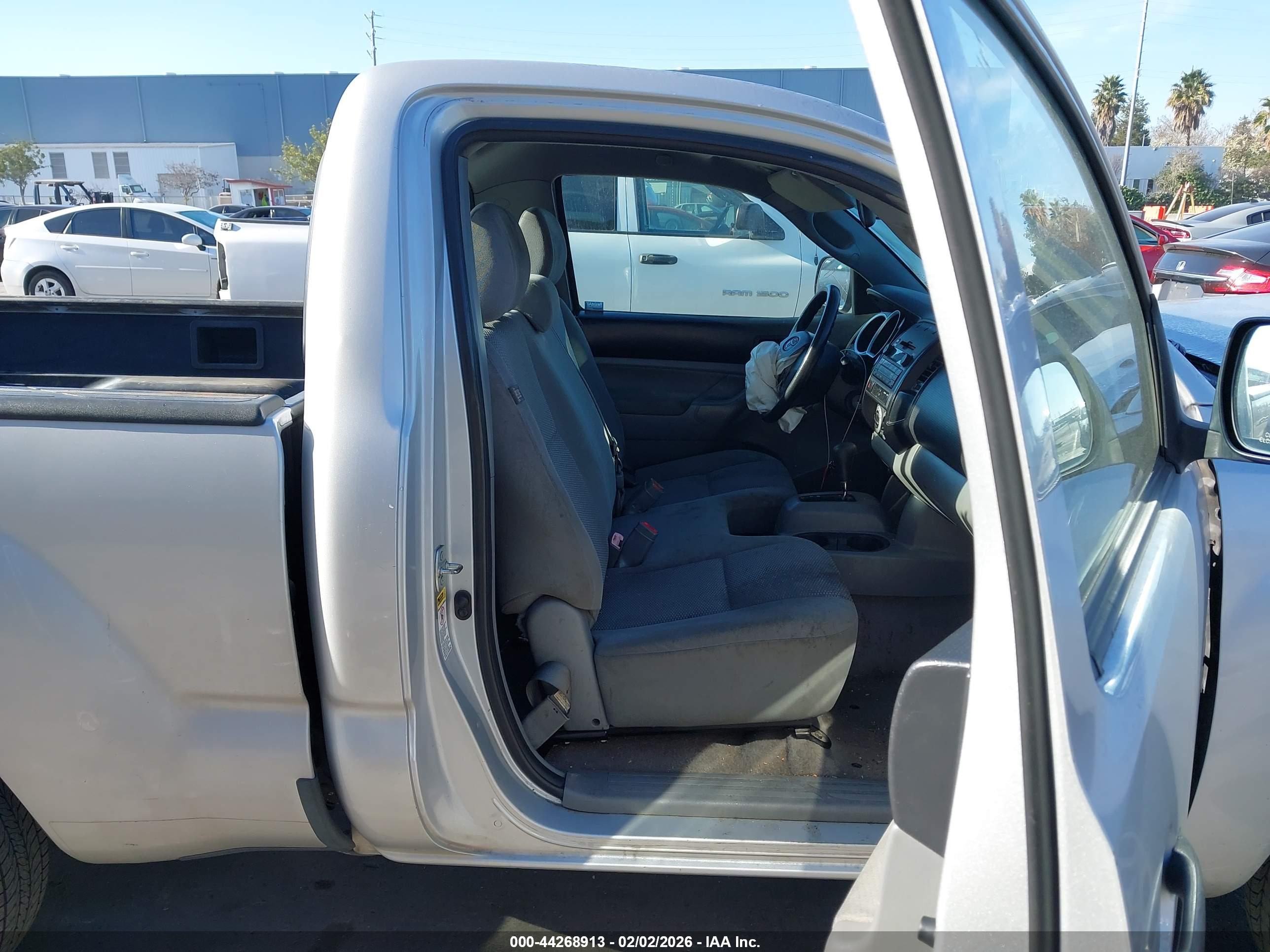 TOYOTA TACOMA image 5