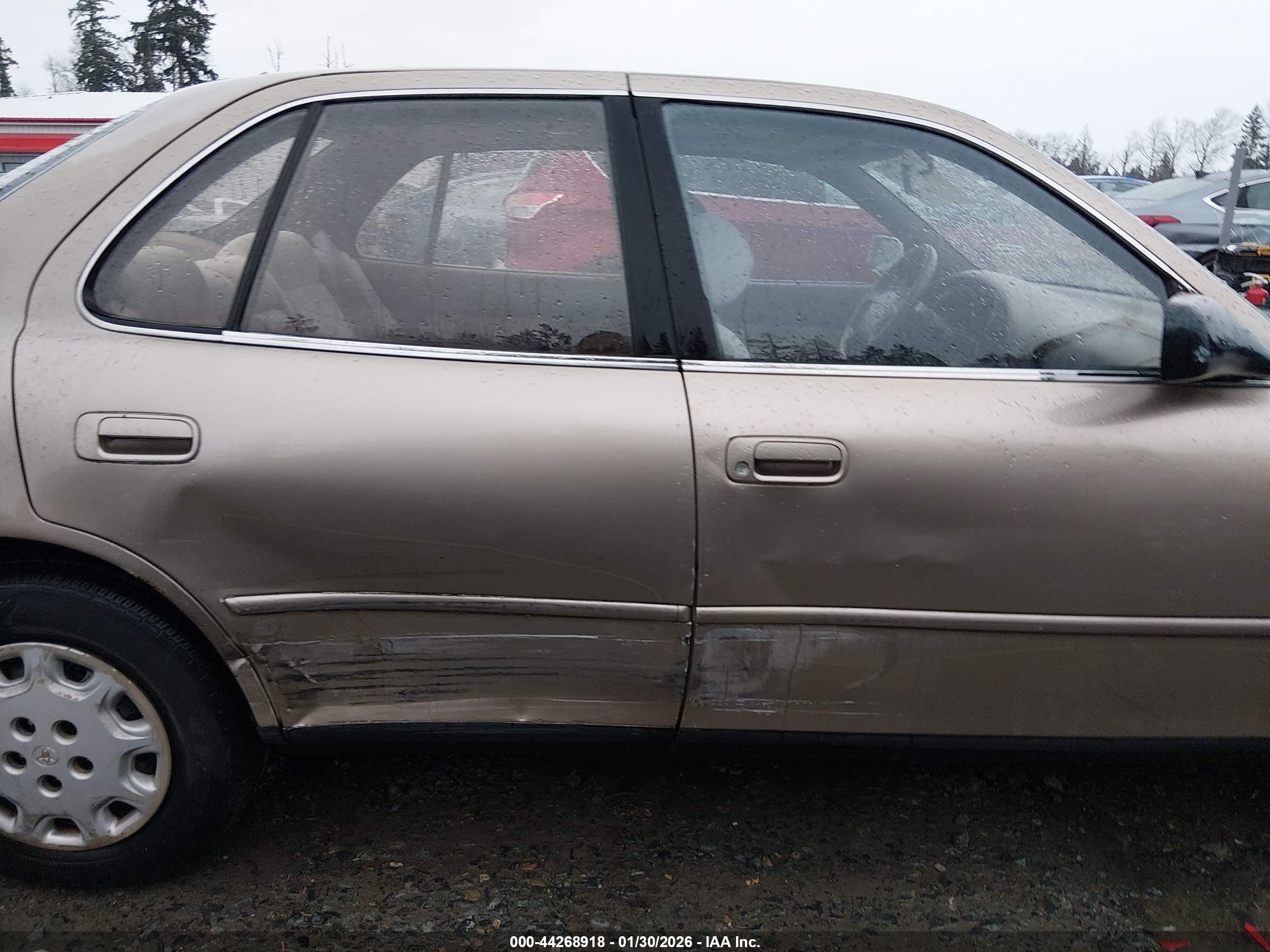 TOYOTA CAMRY image 6