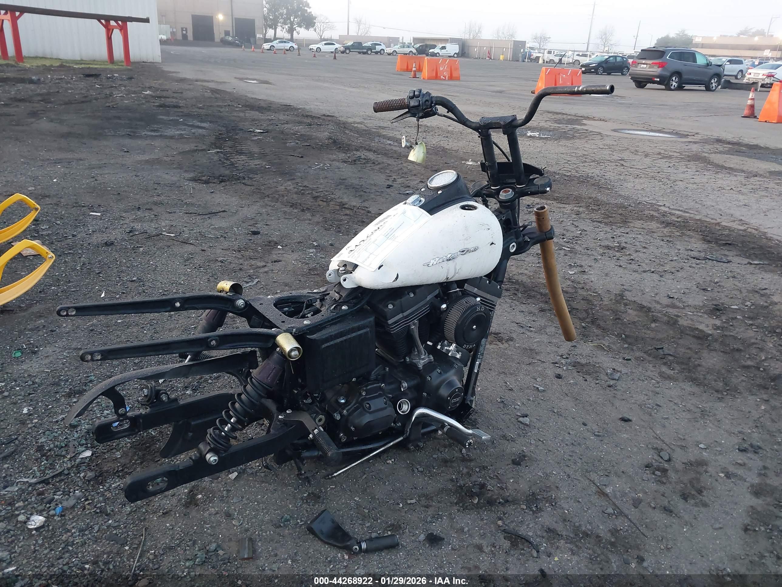 HARLEY-DAVIDSON FXDBP image 4