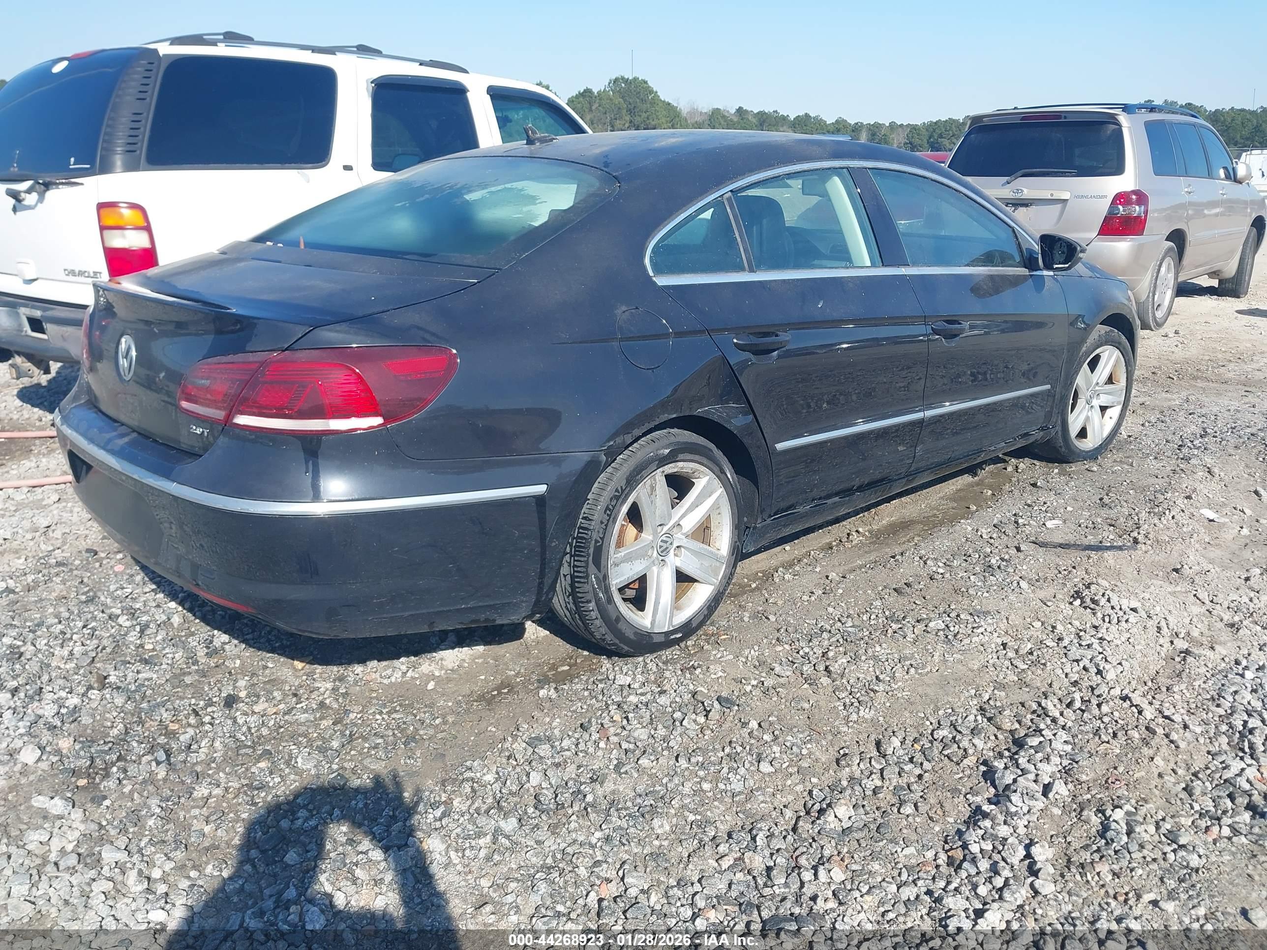 VOLKSWAGEN CC image 4