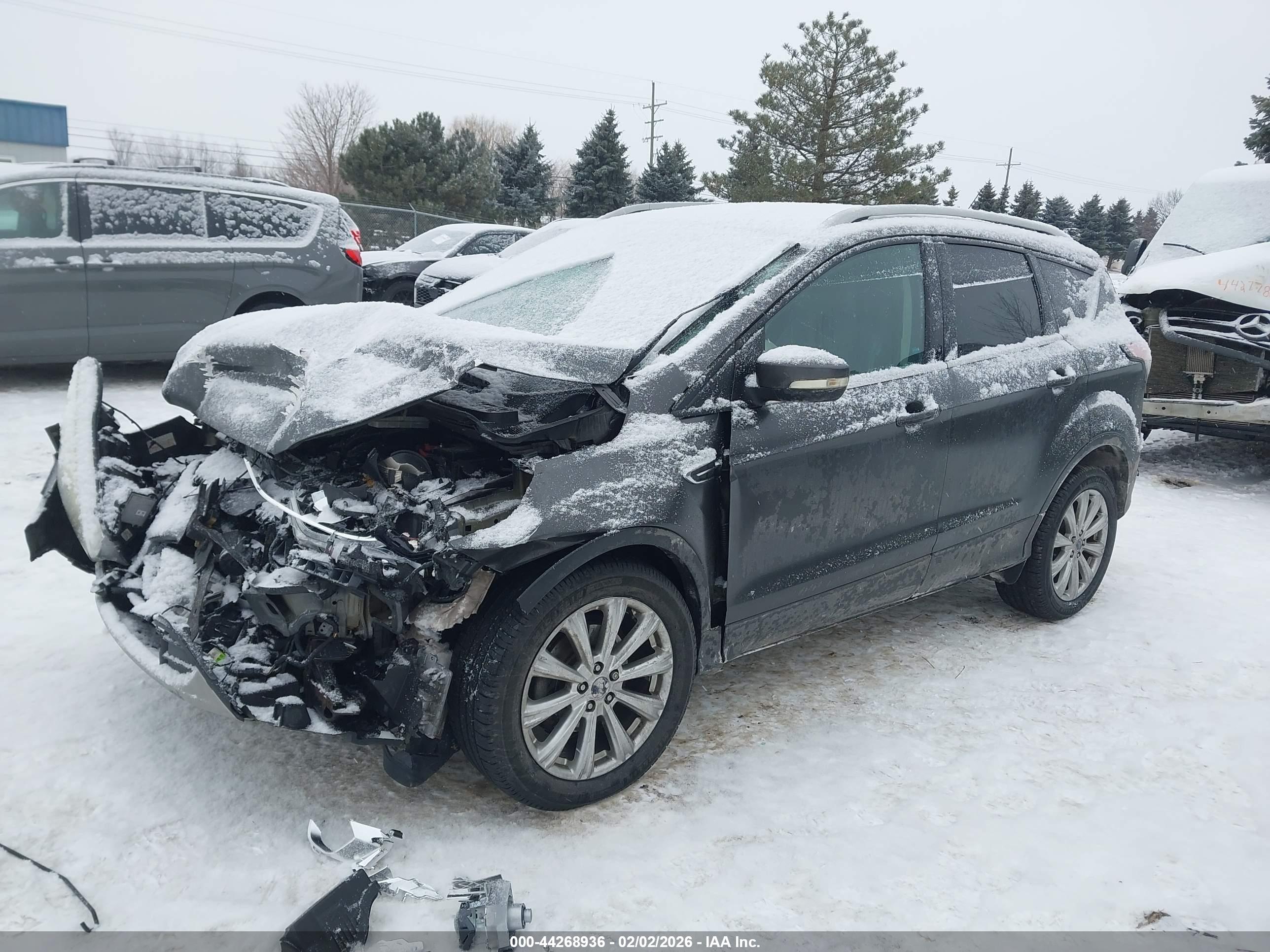 FORD ESCAPE image 2