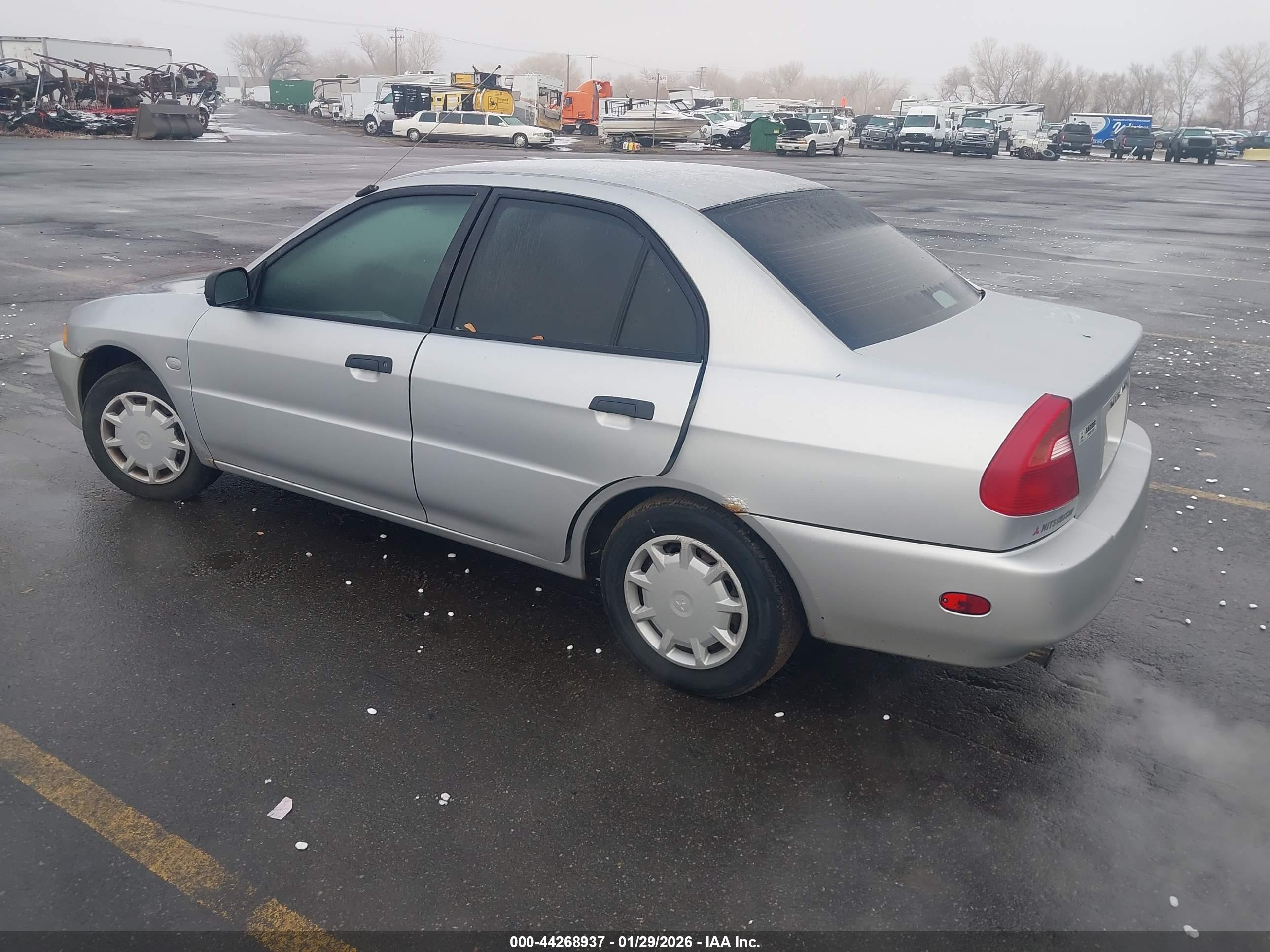 MITSUBISHI MIRAGE image 3