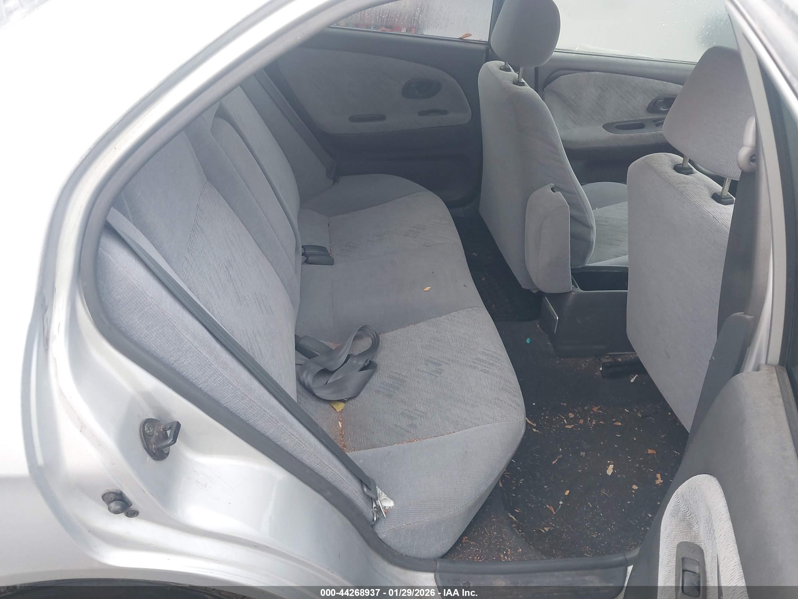 MITSUBISHI MIRAGE image 8