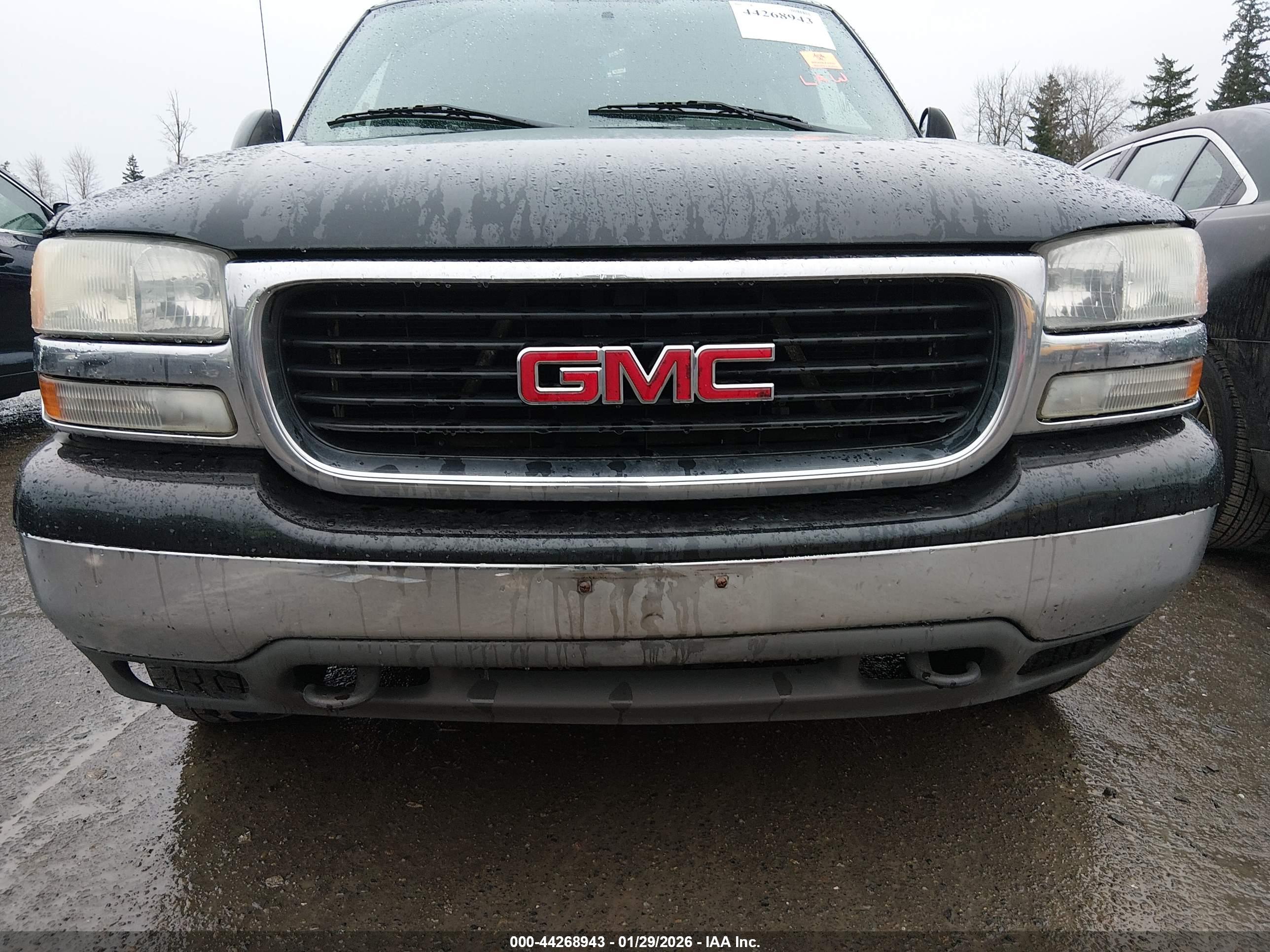 GMC YUKON image 10