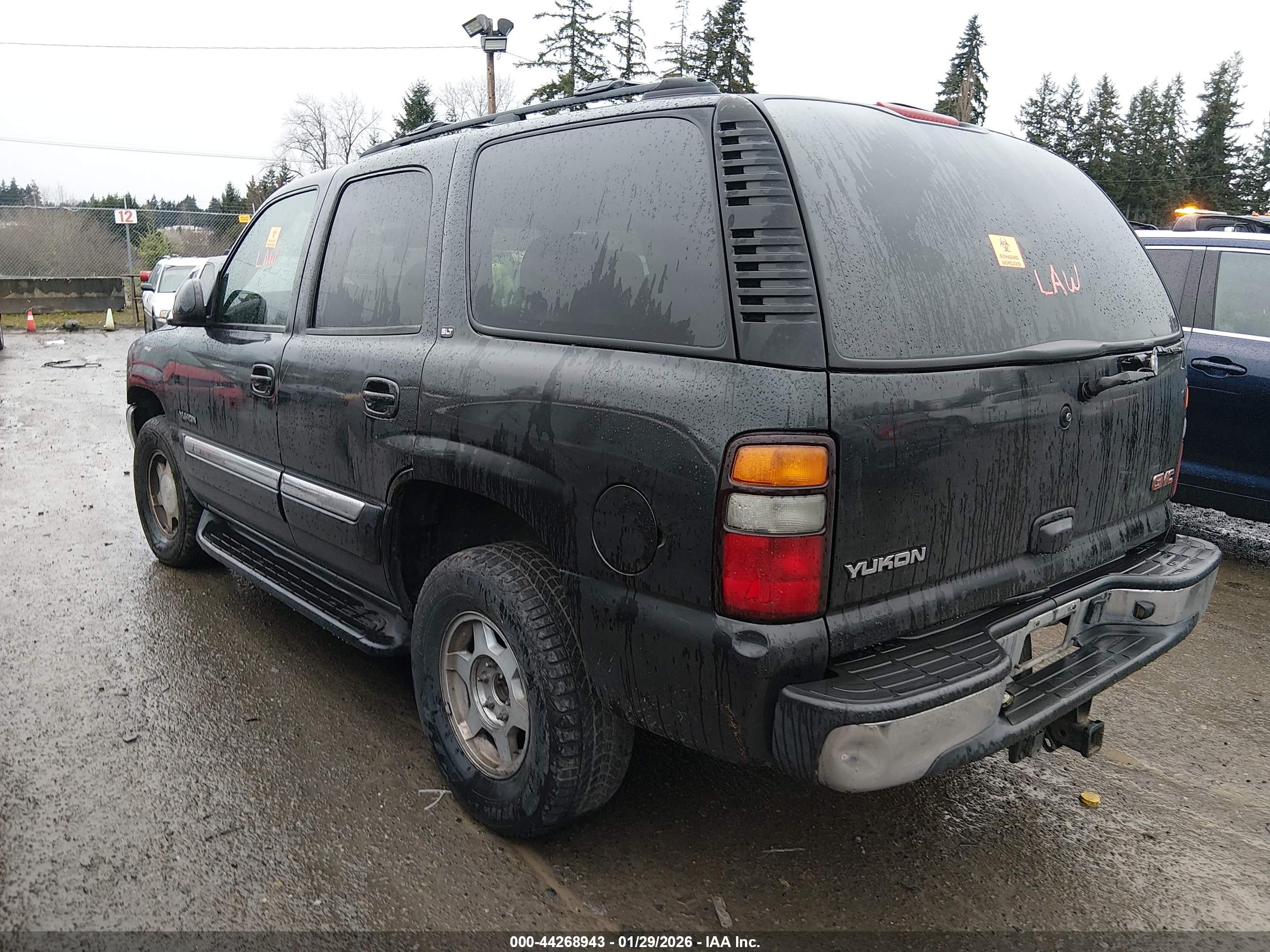 GMC YUKON image 3