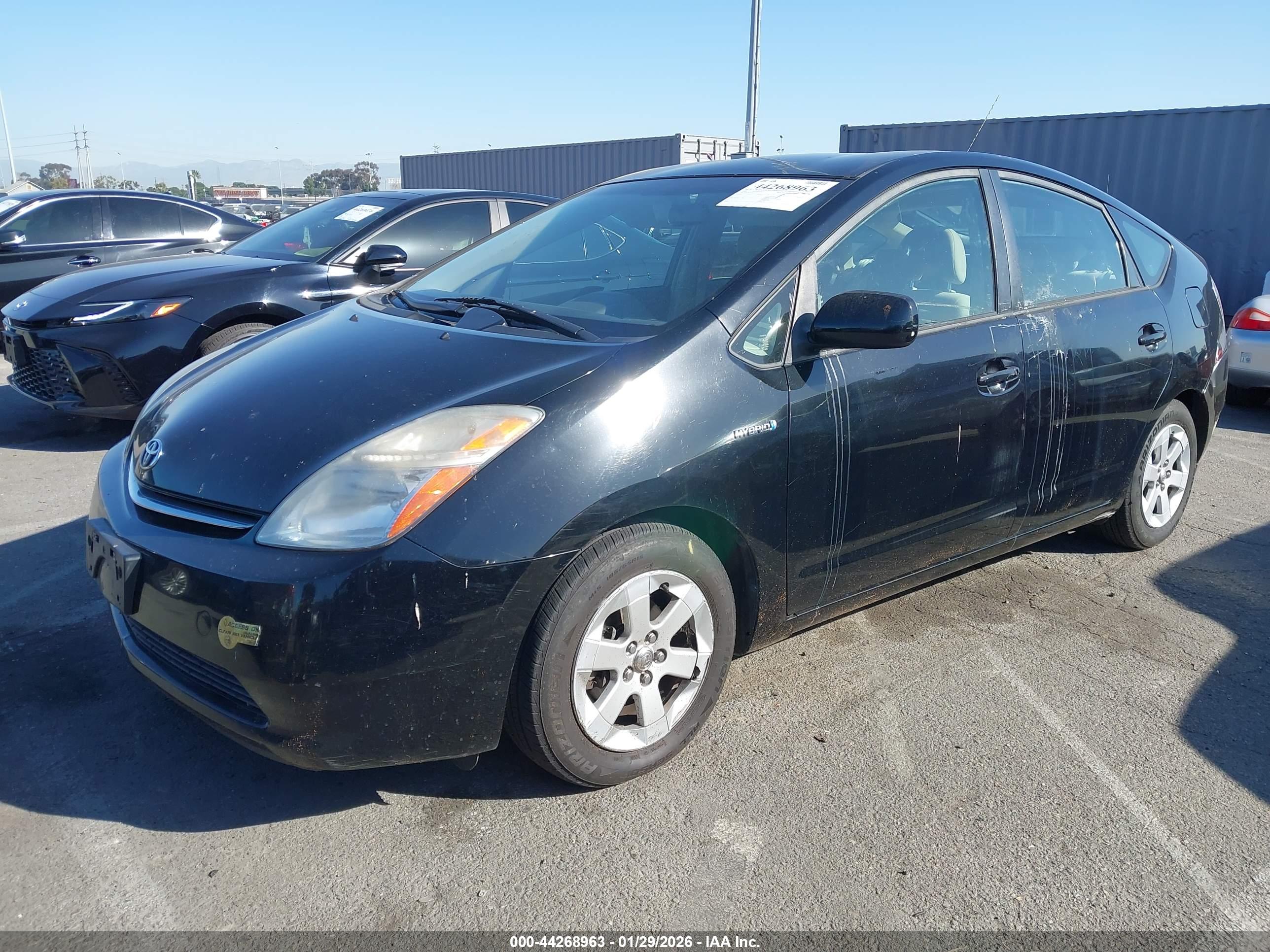 TOYOTA PRIUS image 2