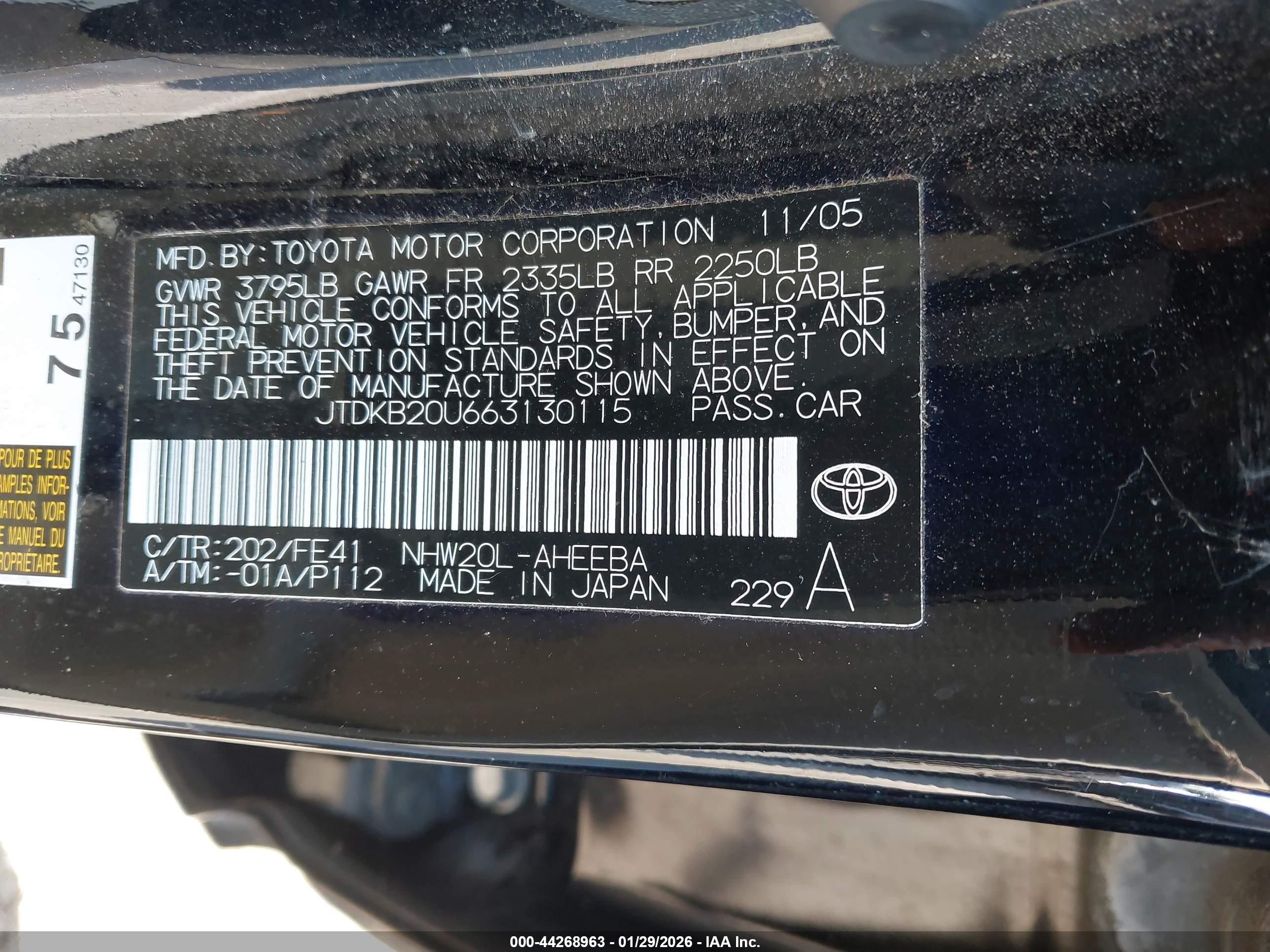 TOYOTA PRIUS image 9