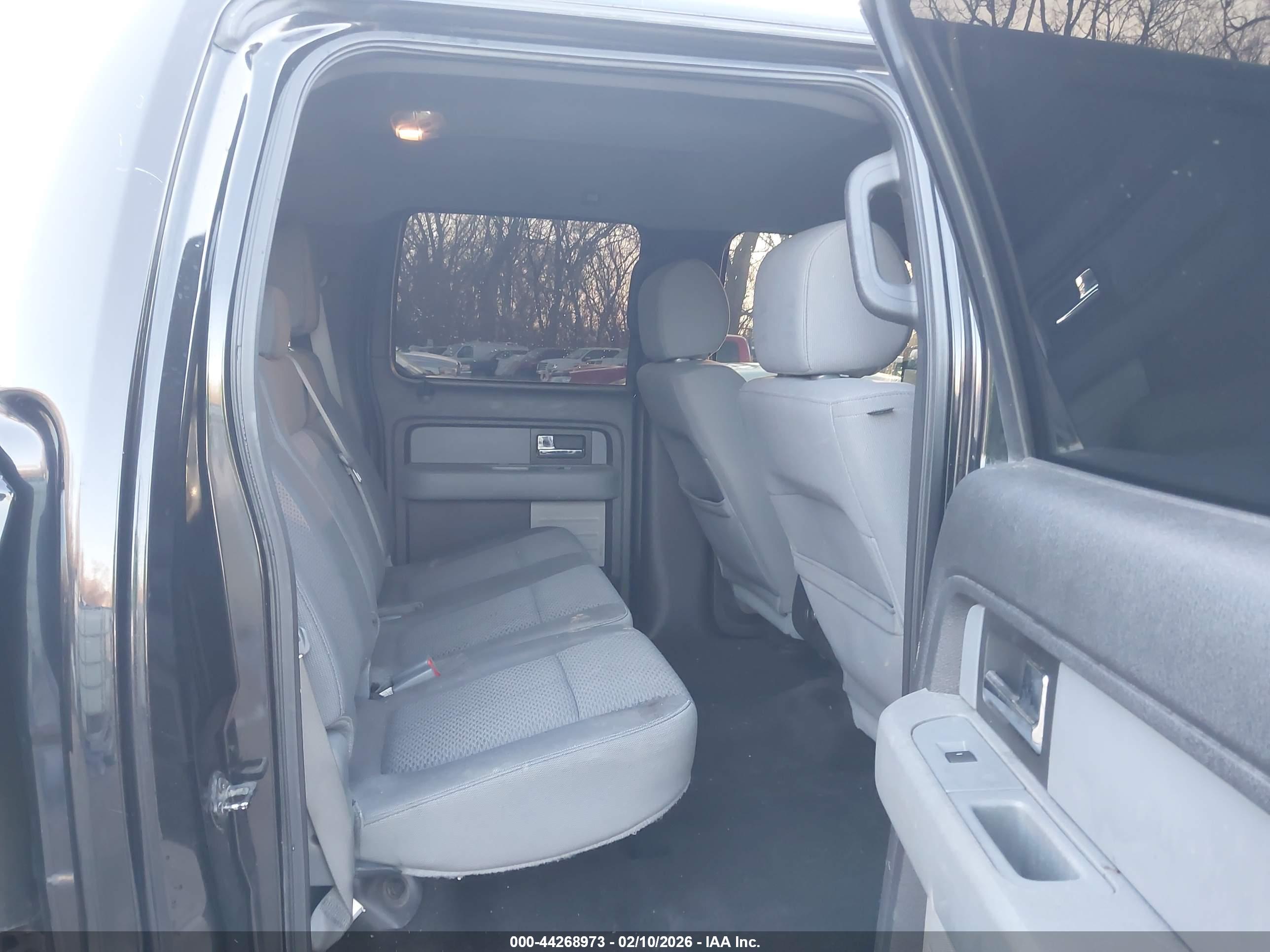 FORD F-150 image 8