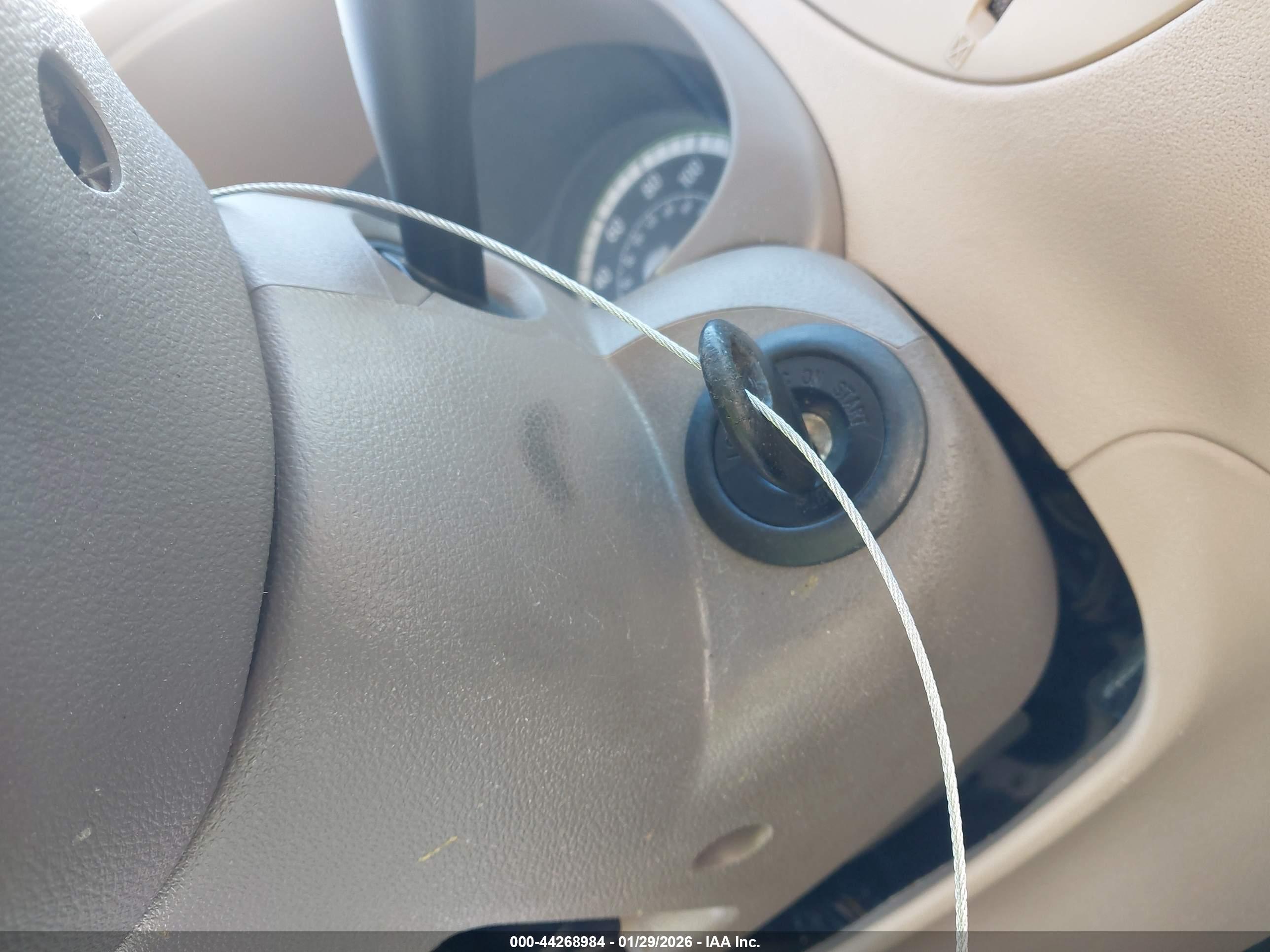 KIA RIO image 11