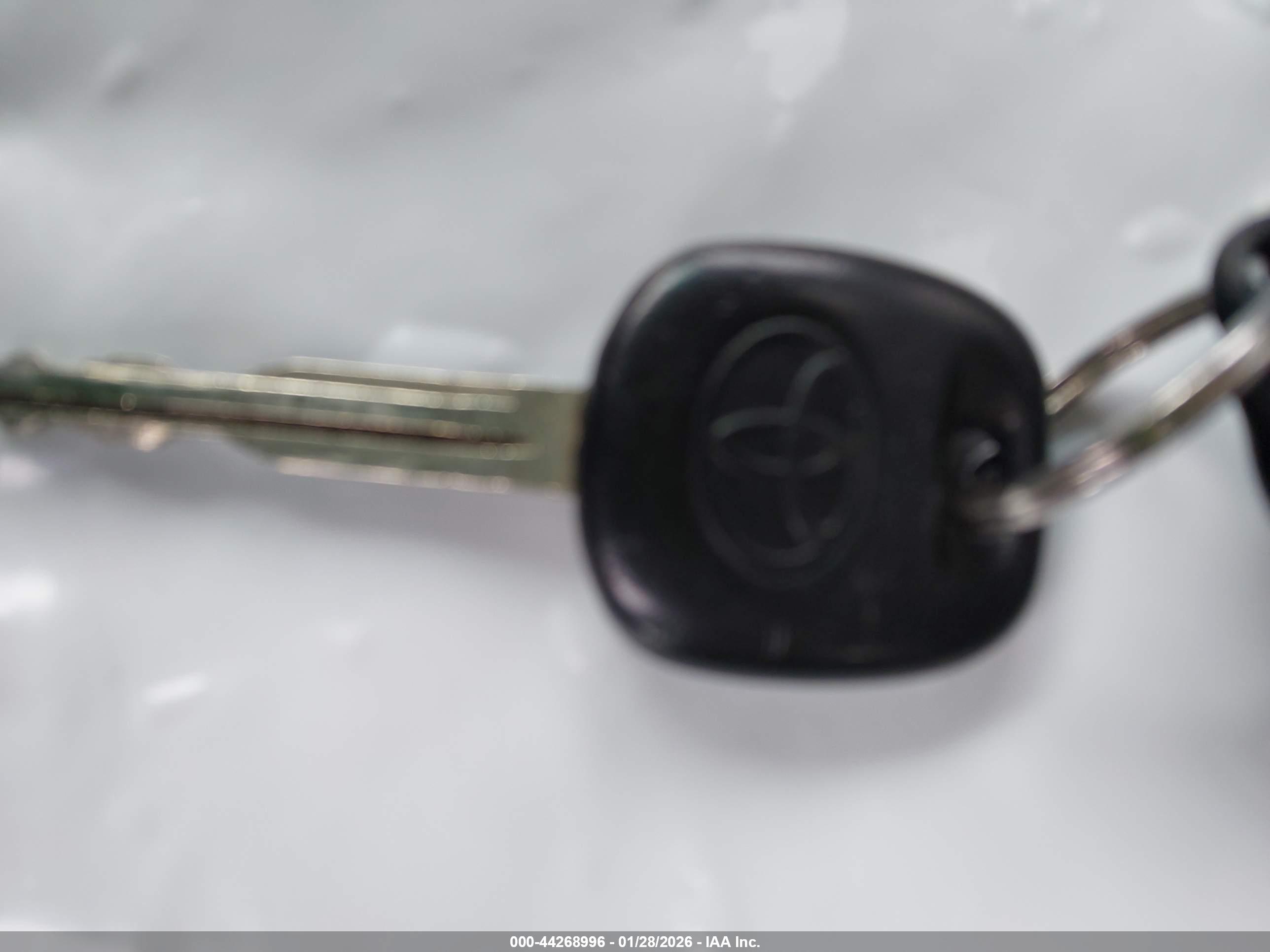 TOYOTA HIGHLANDER image 11