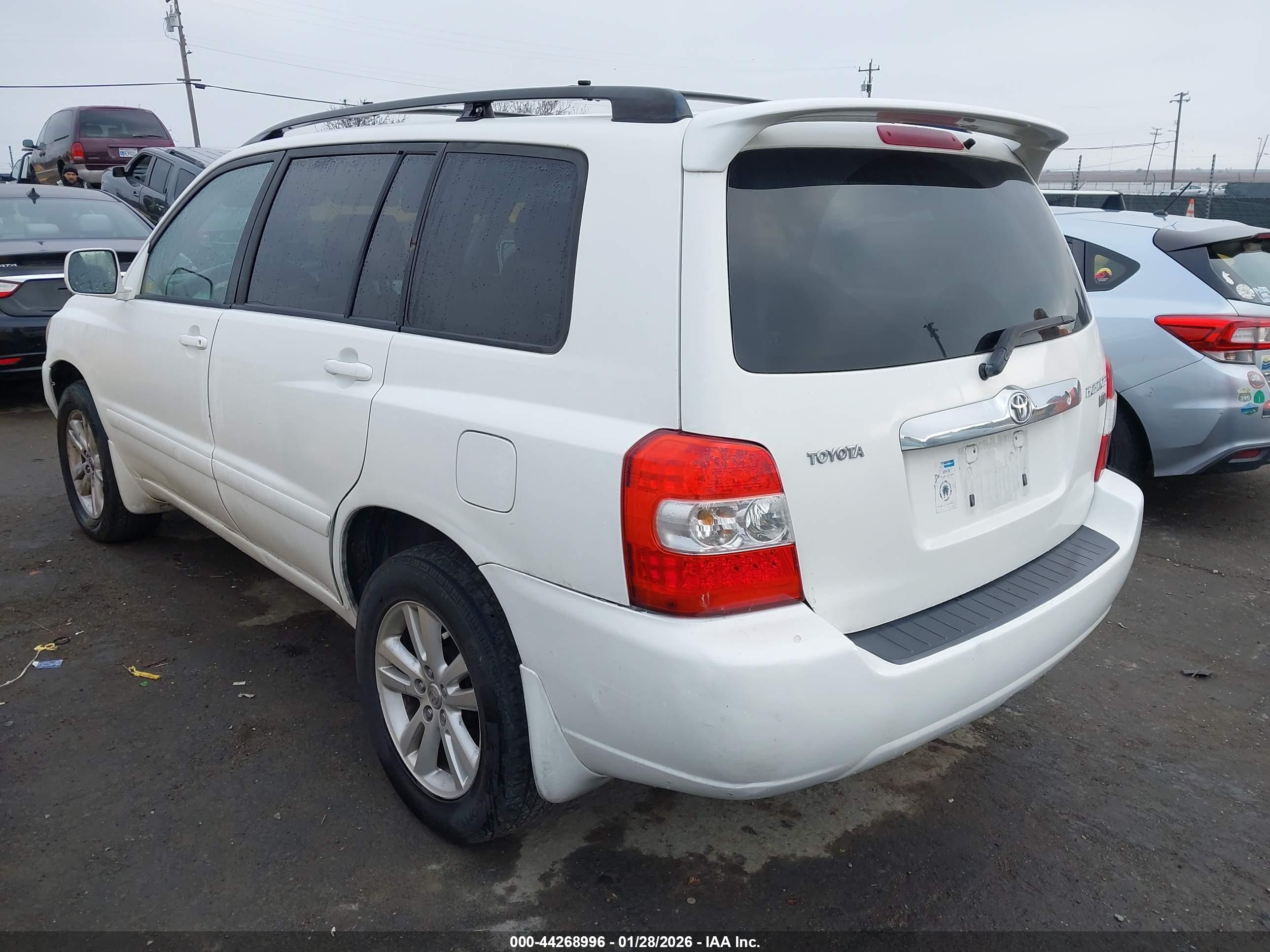 TOYOTA HIGHLANDER image 3