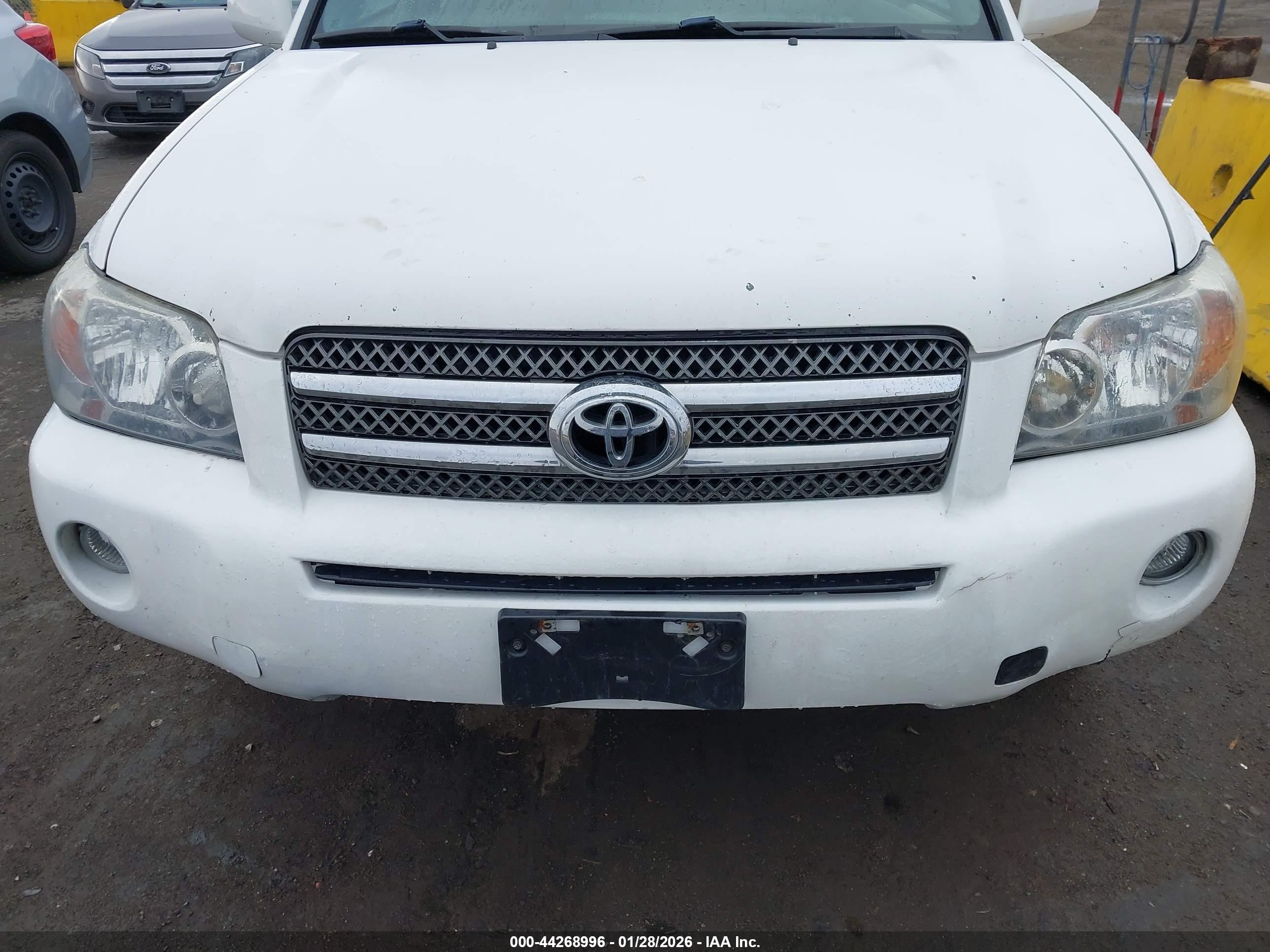 TOYOTA HIGHLANDER image 6