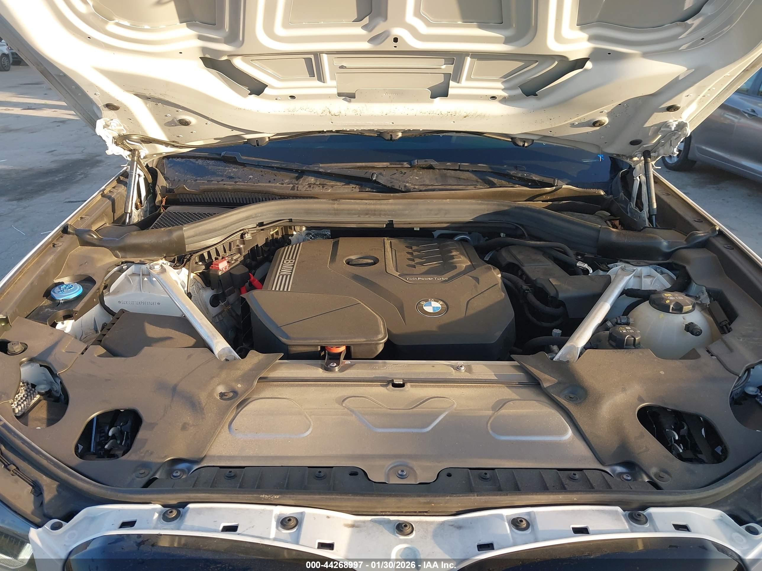 BMW X4 image 10